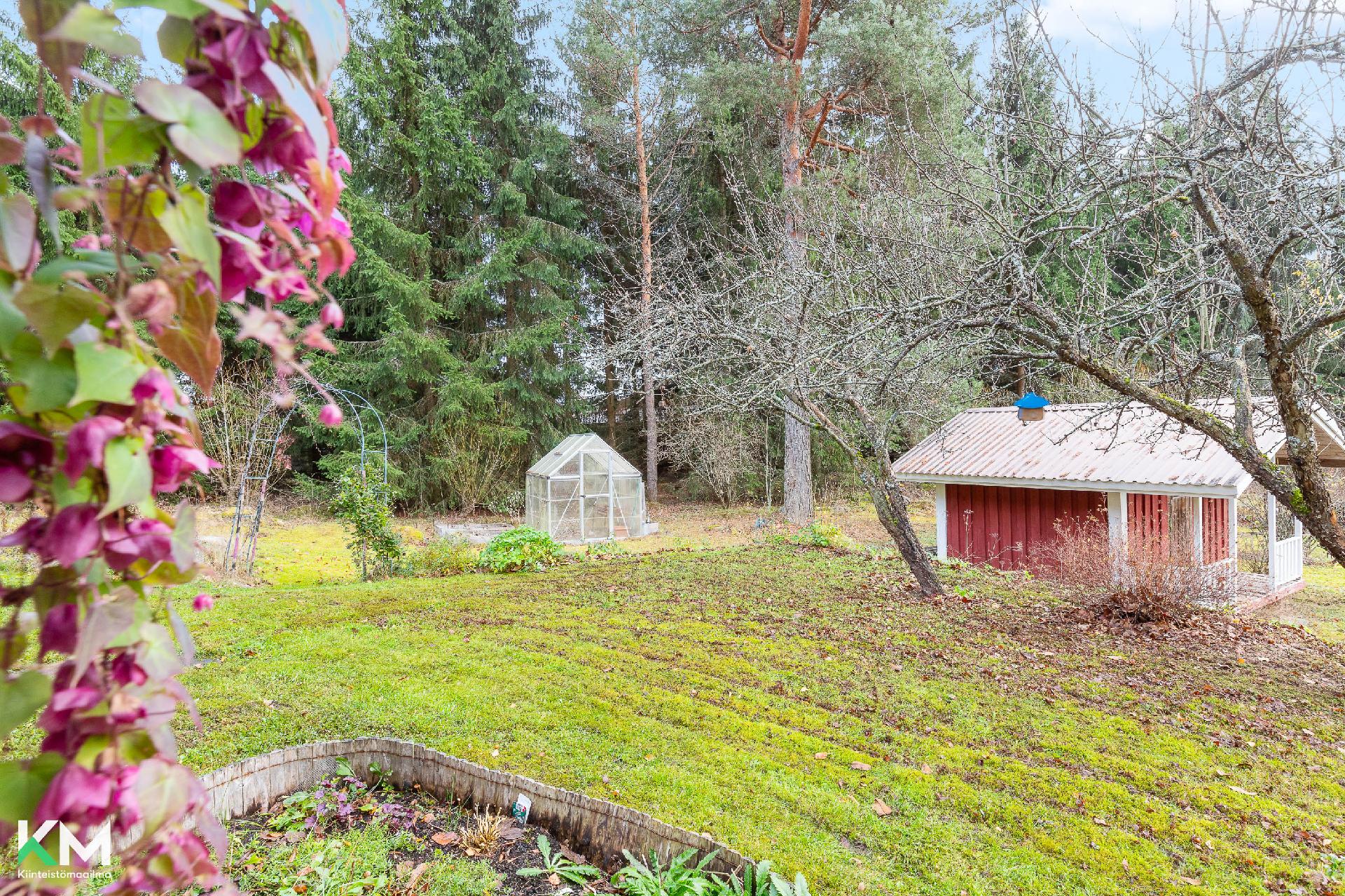 Yhdystie 18, Isoäiniö, Asikkala