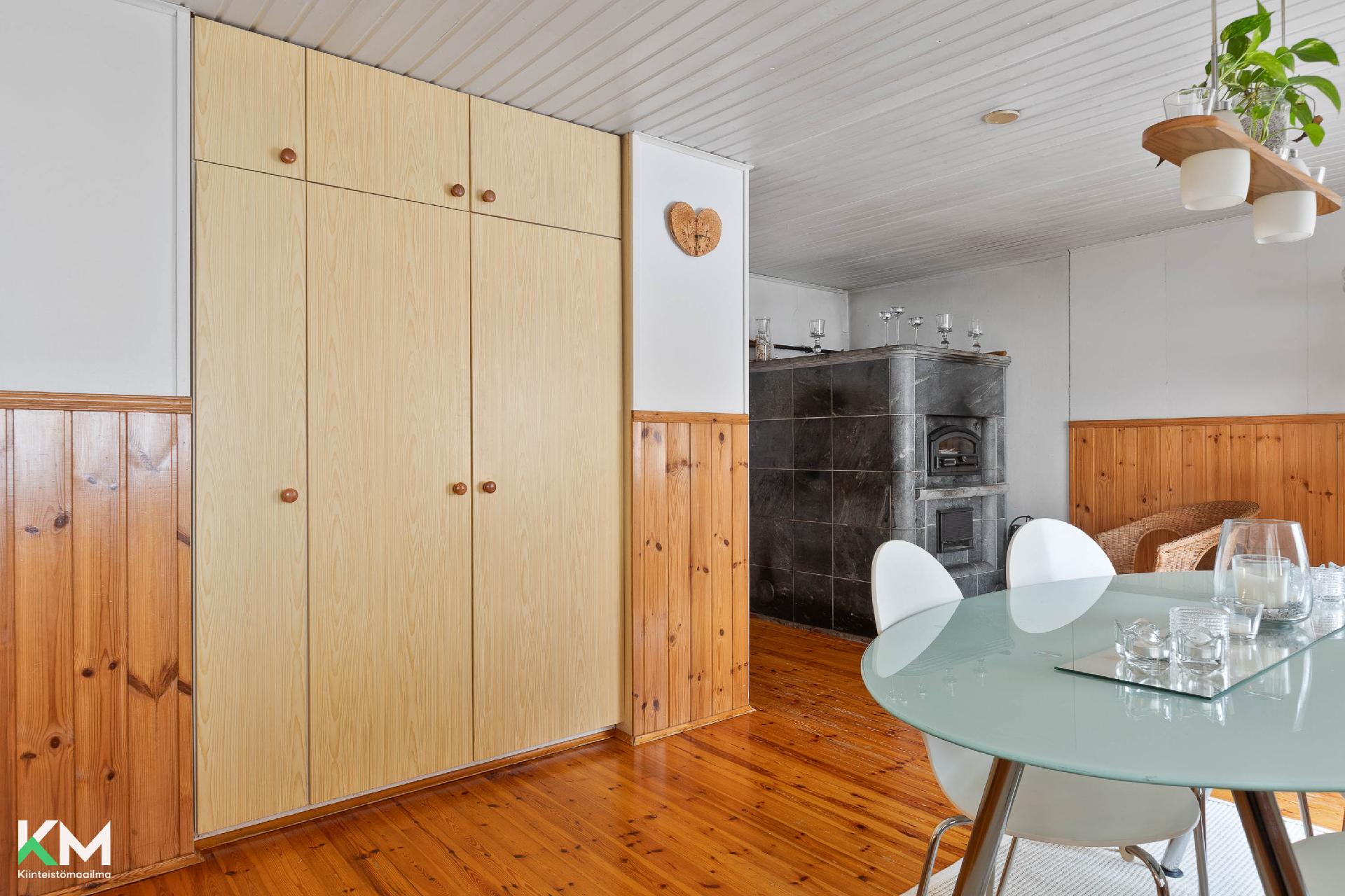 Yhdystie 18, Isoäiniö, Asikkala