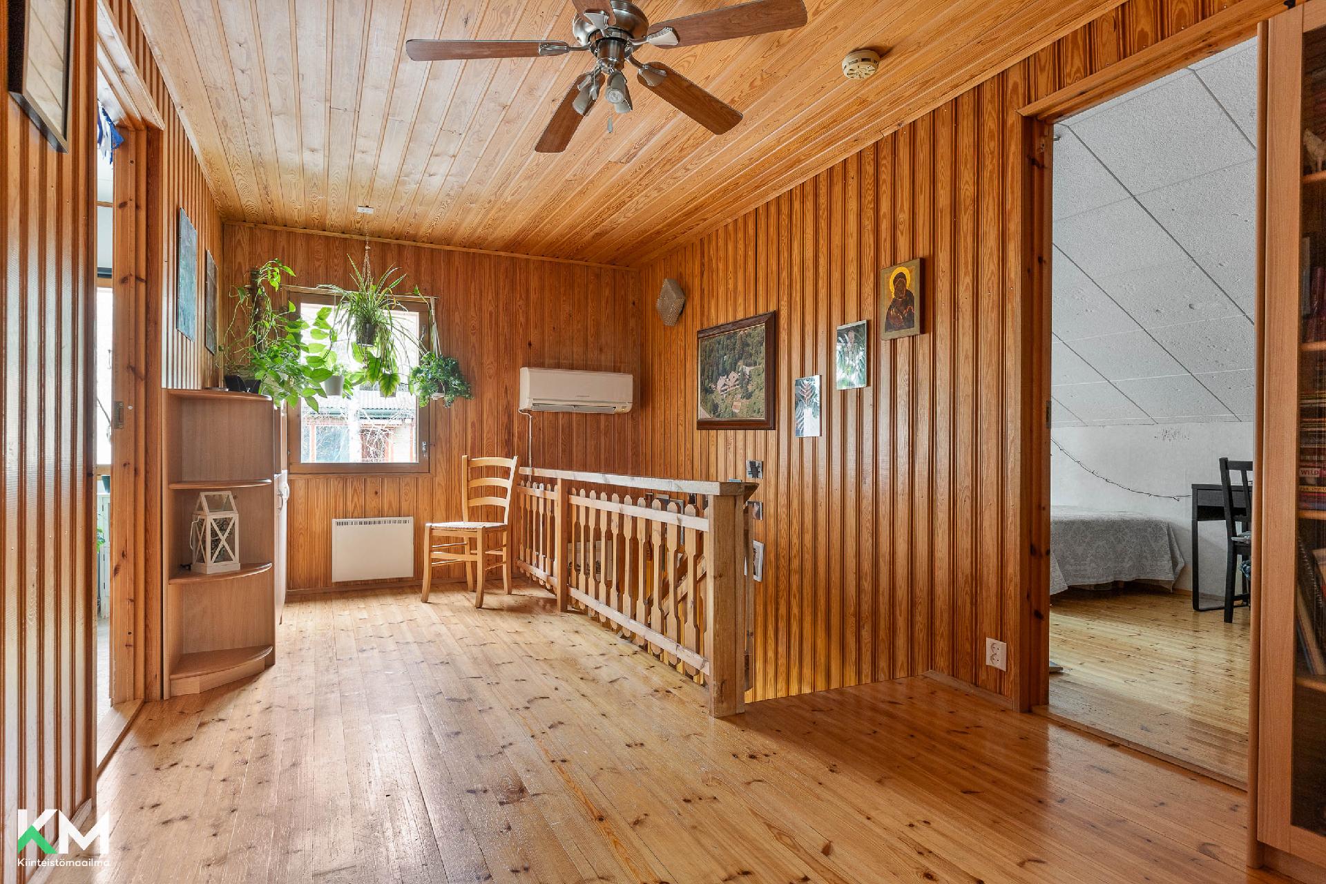 Yhdystie 18, Isoäiniö, Asikkala