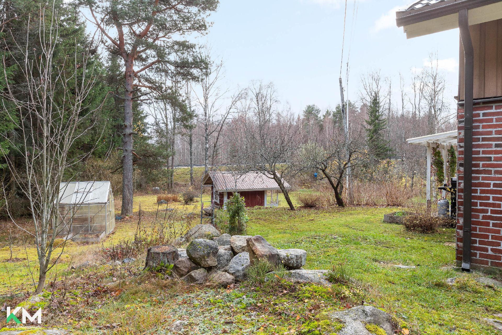 Yhdystie 18, Isoäiniö, Asikkala