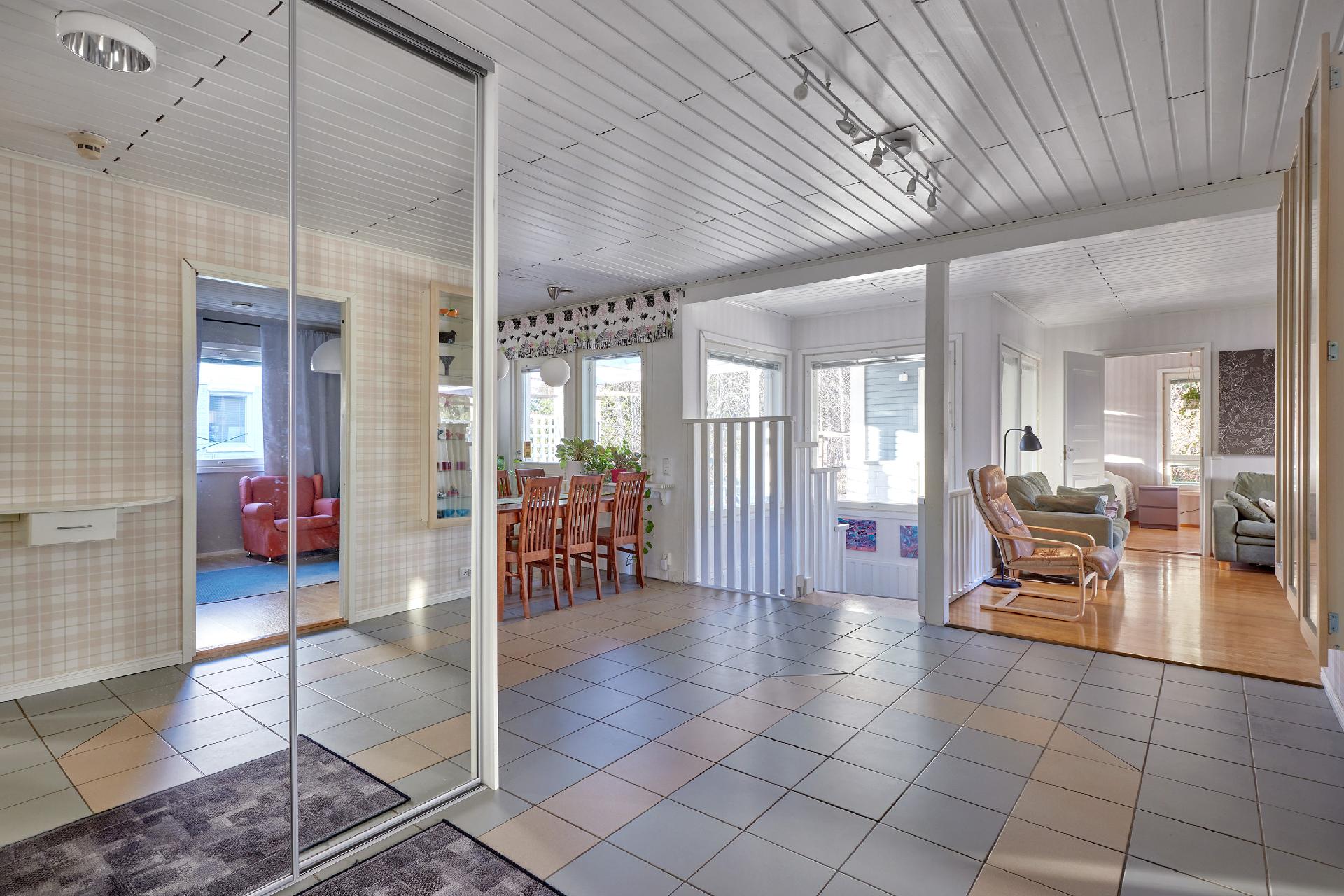 Neidontie 10, Muijala, Lohja