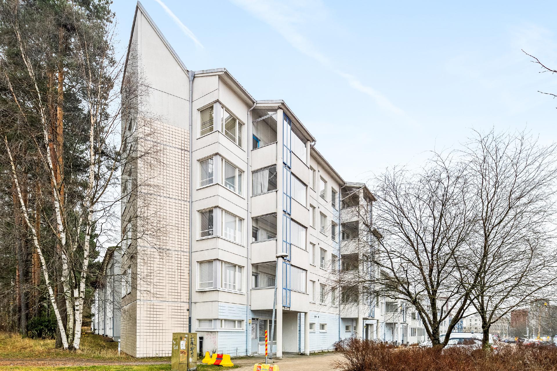 Albert Petreliuksen katu 4 b, Tikkurila, Vantaa