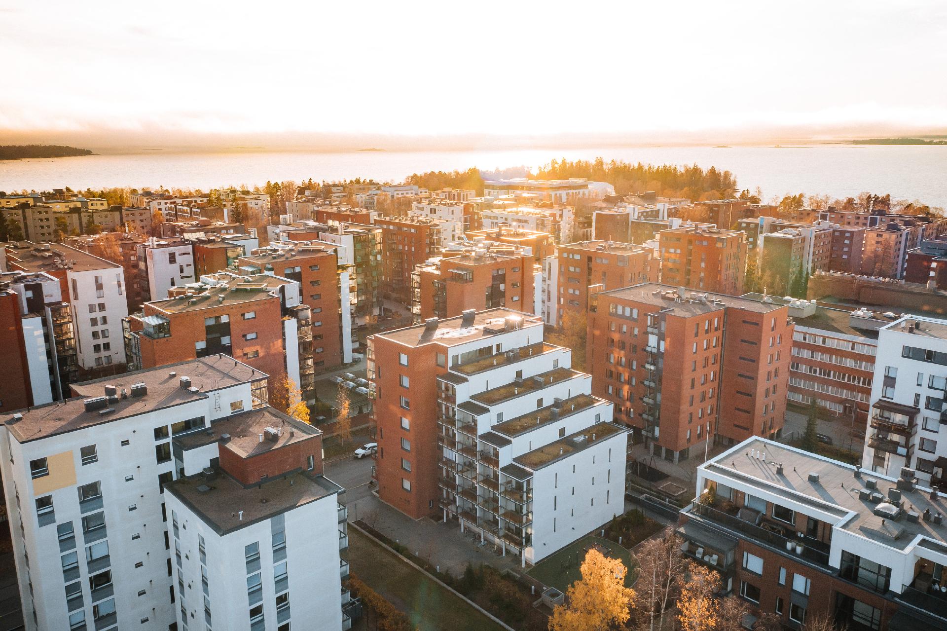 Nahkahousuntie 5, Lauttasaari, Helsinki