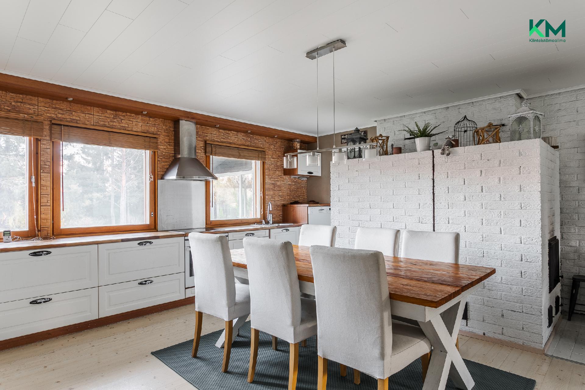 Äyrästie 2, Empo, Kaarina