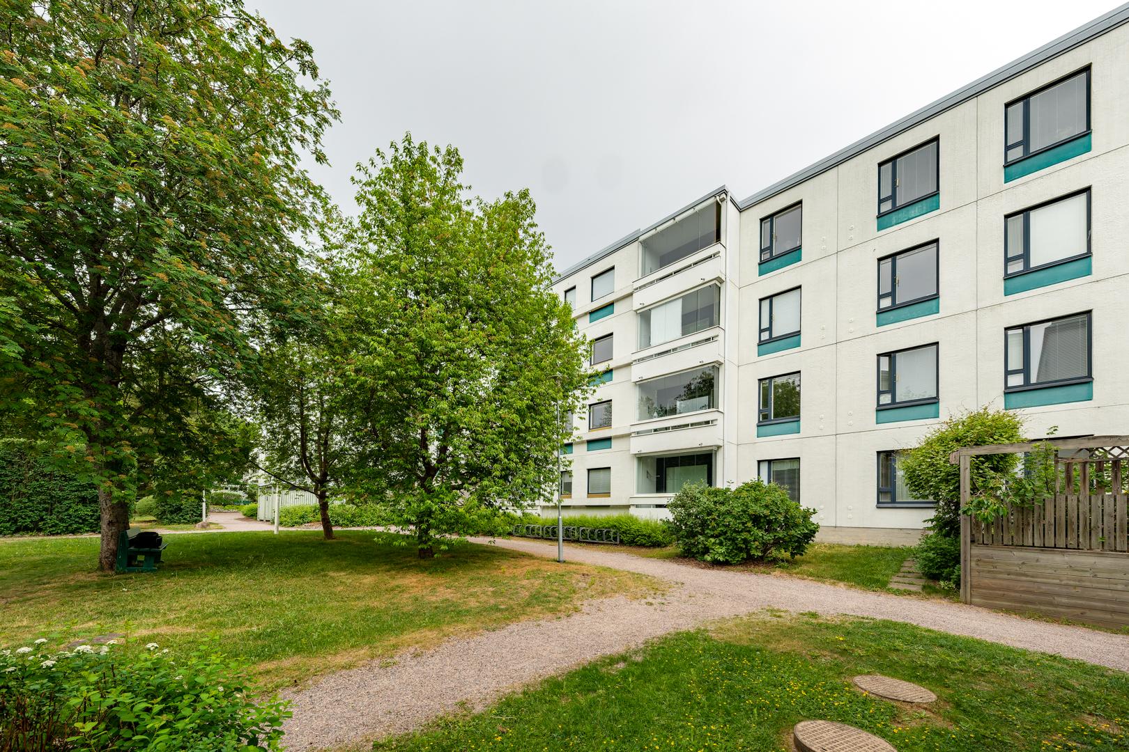 Merivalkama 3-5, Kivenlahti, Espoo
