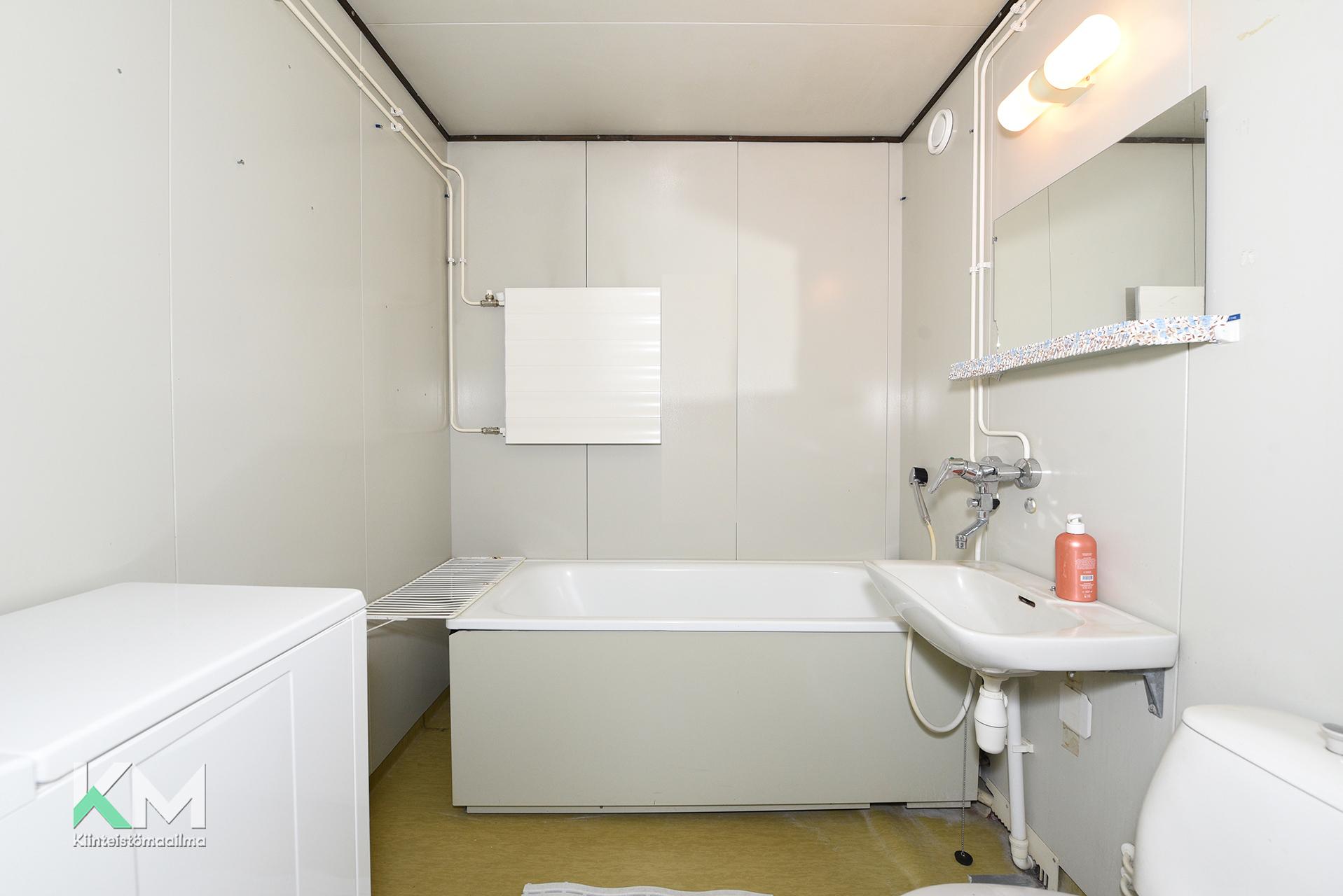 Vaahterakatu 1-3, Saksala, Lahti