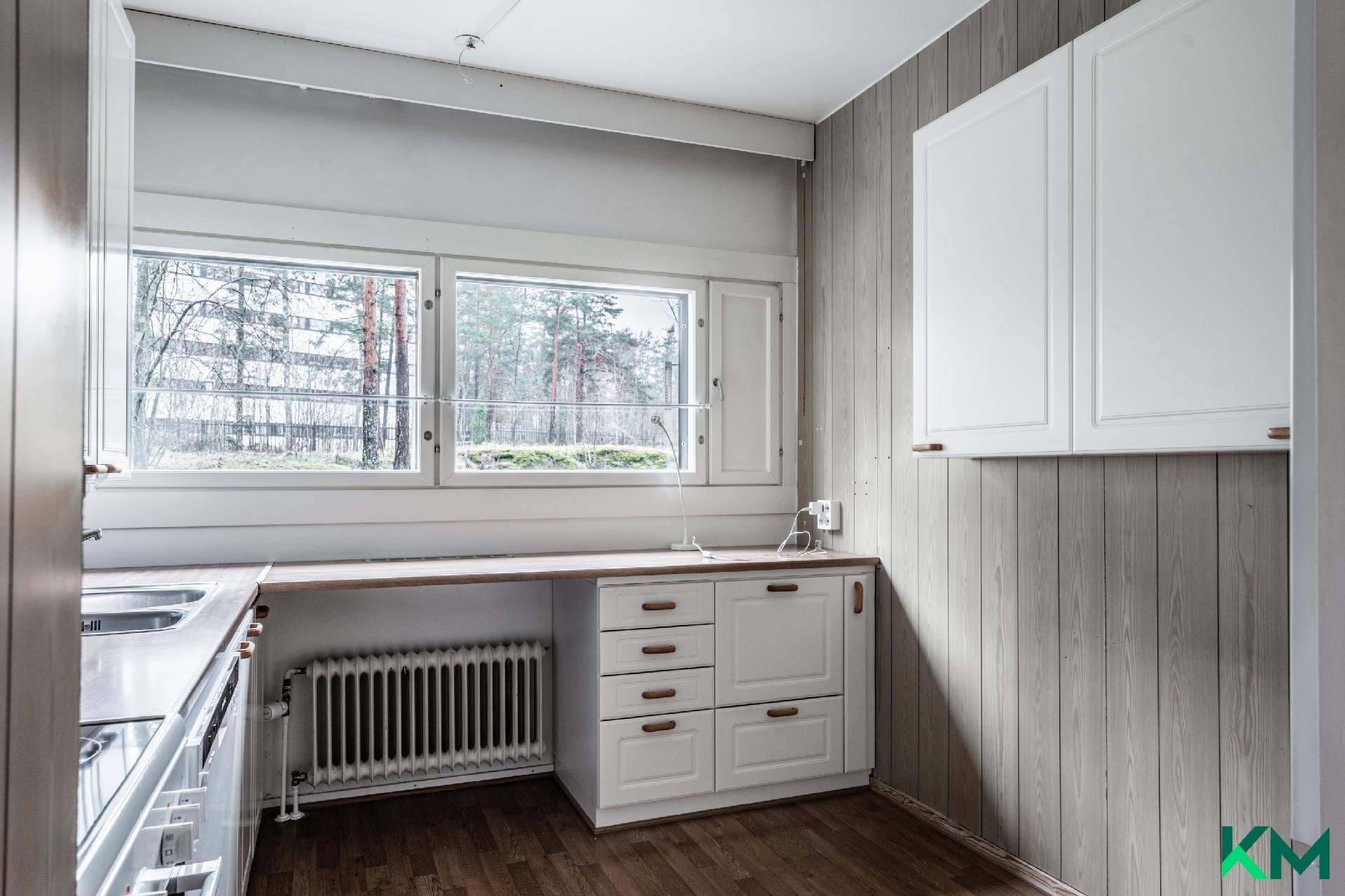 Keinulaudantie 1, Kontula, Helsinki