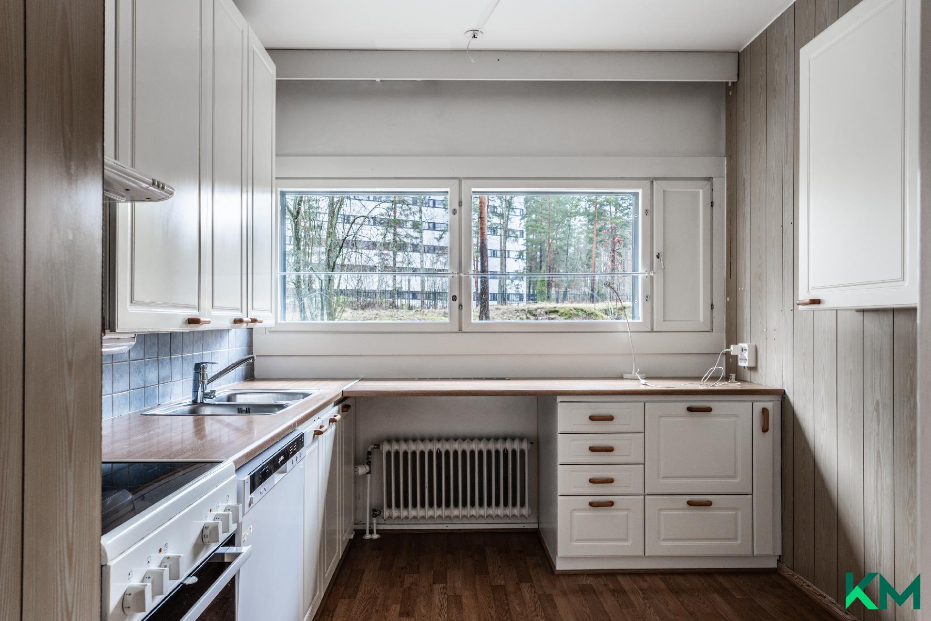 Keinulaudantie 1, Kontula, Helsinki