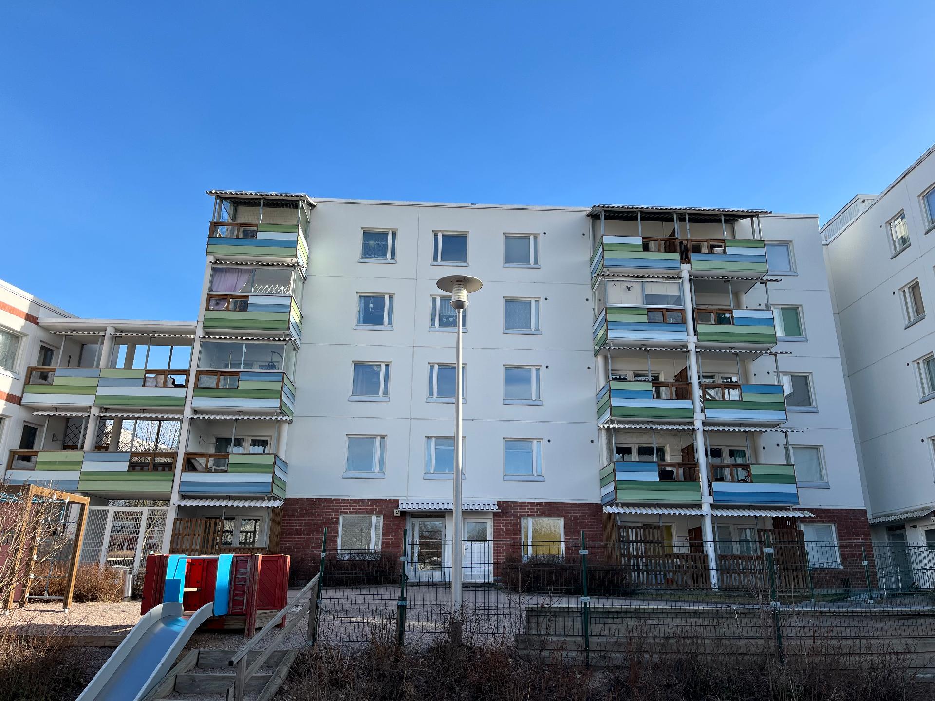 Laakavuorentie 4, Mellunmäki, Helsinki