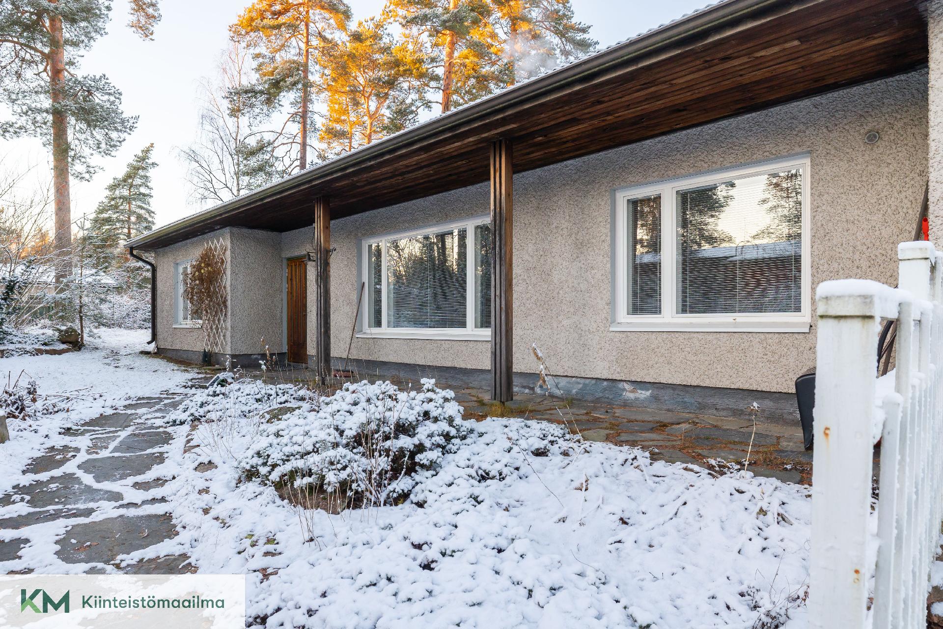 Saratie 10, Mäntykangas, Kotka