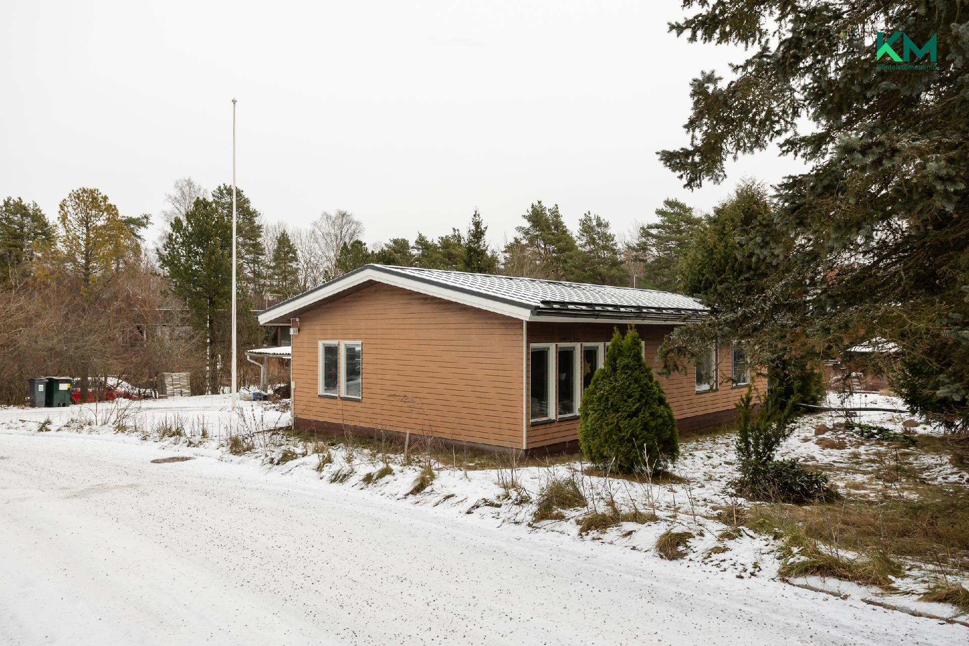 Loukkaankatu 11, Kastu, Turku