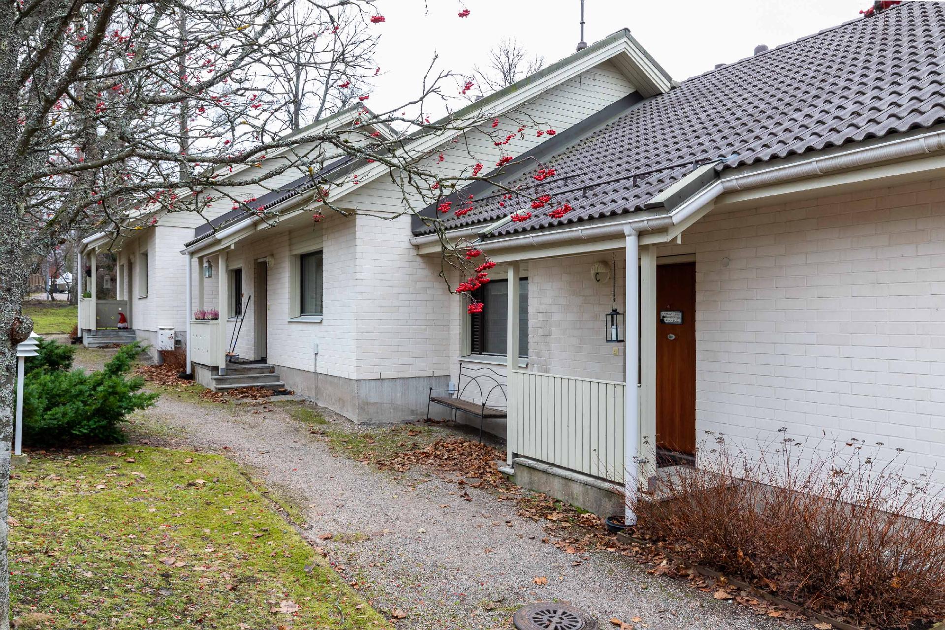 Solakalliontie 14, Itä-Pakila, Helsinki