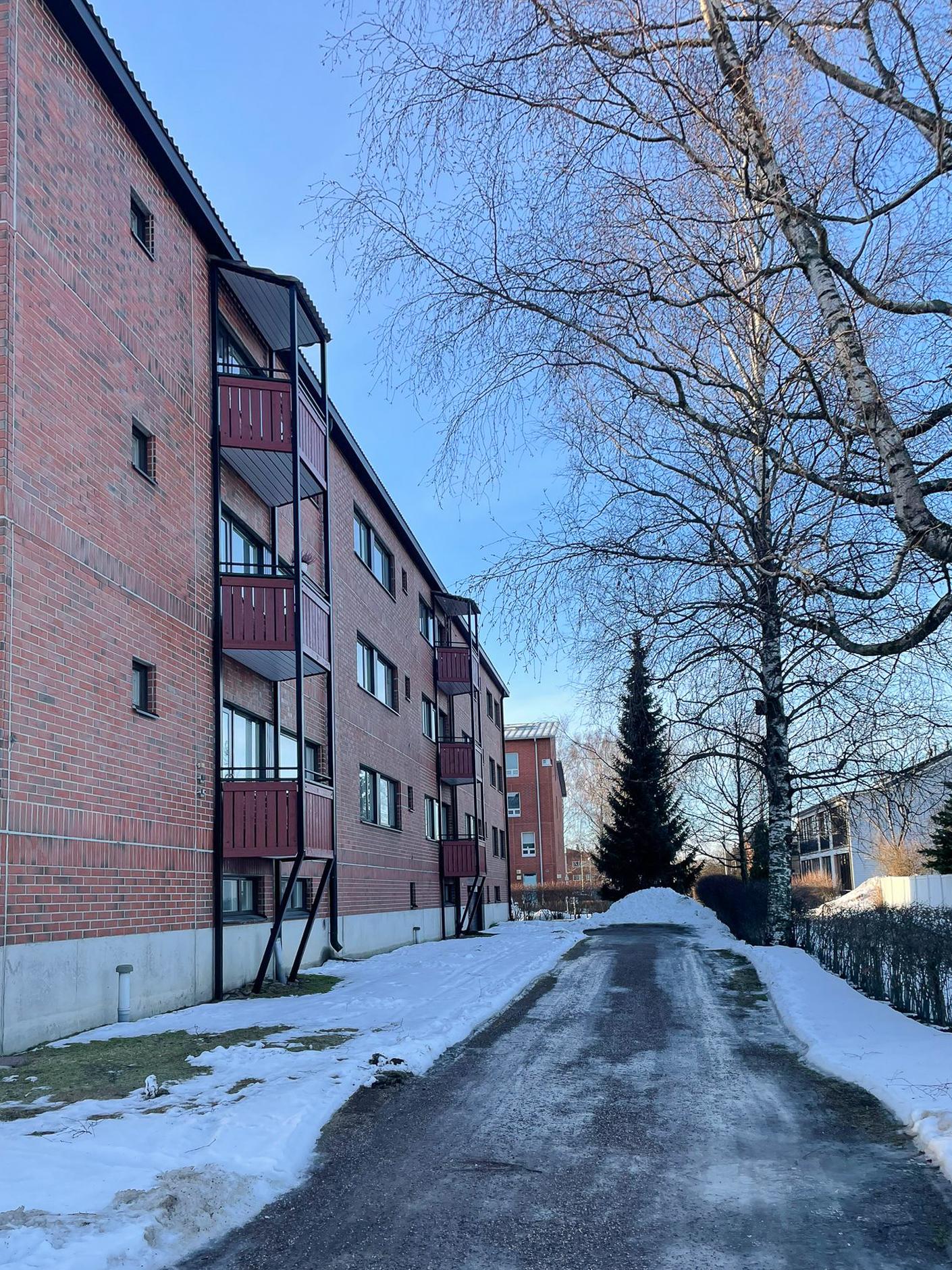 Keltamotie 24, Tikkurila, Vantaa