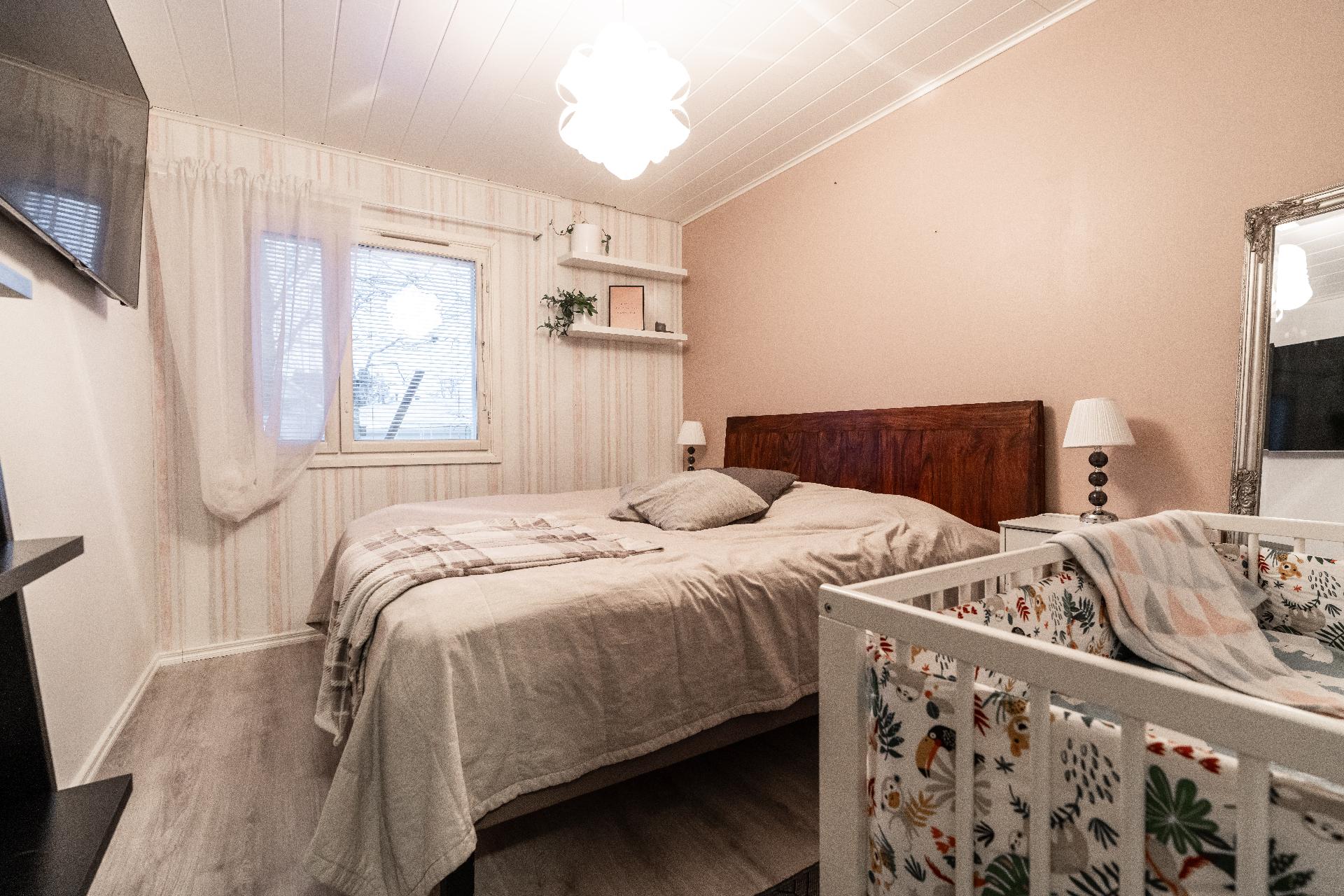 Tatuntie 4, Kuivasjärvi, Oulu