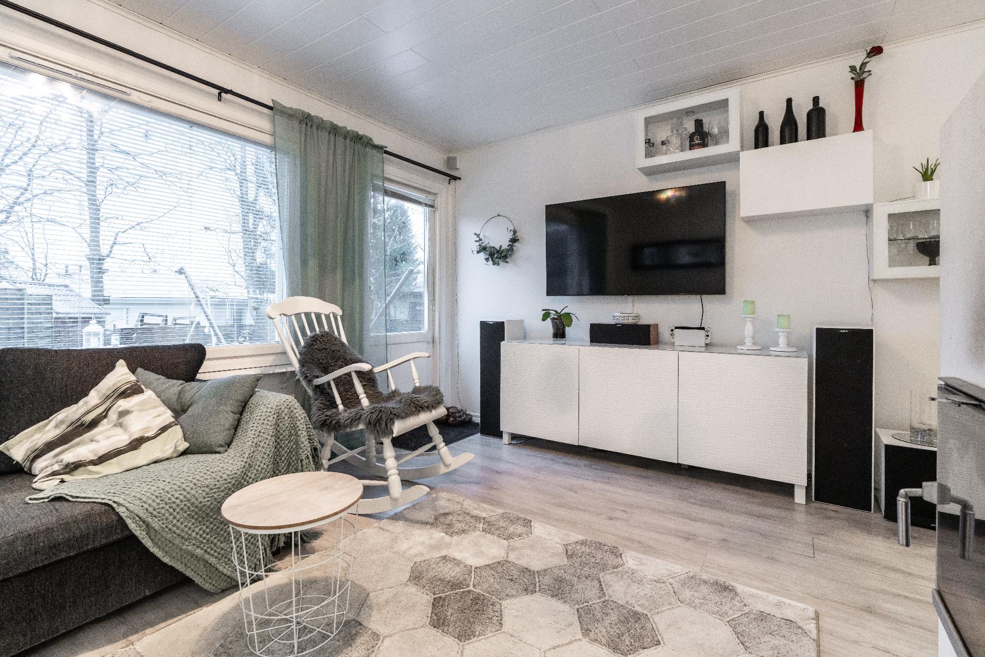 Tatuntie 4, Kuivasjärvi, Oulu