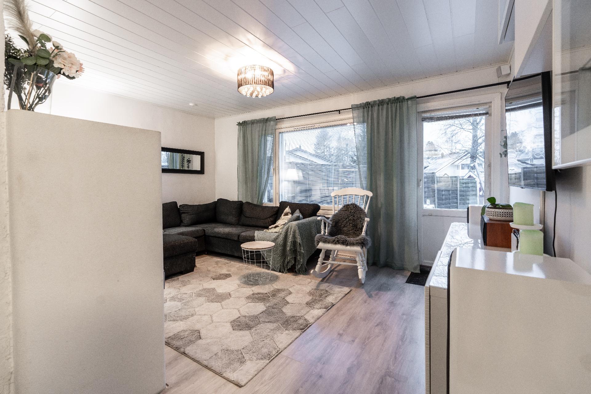 Tatuntie 4, Kuivasjärvi, Oulu