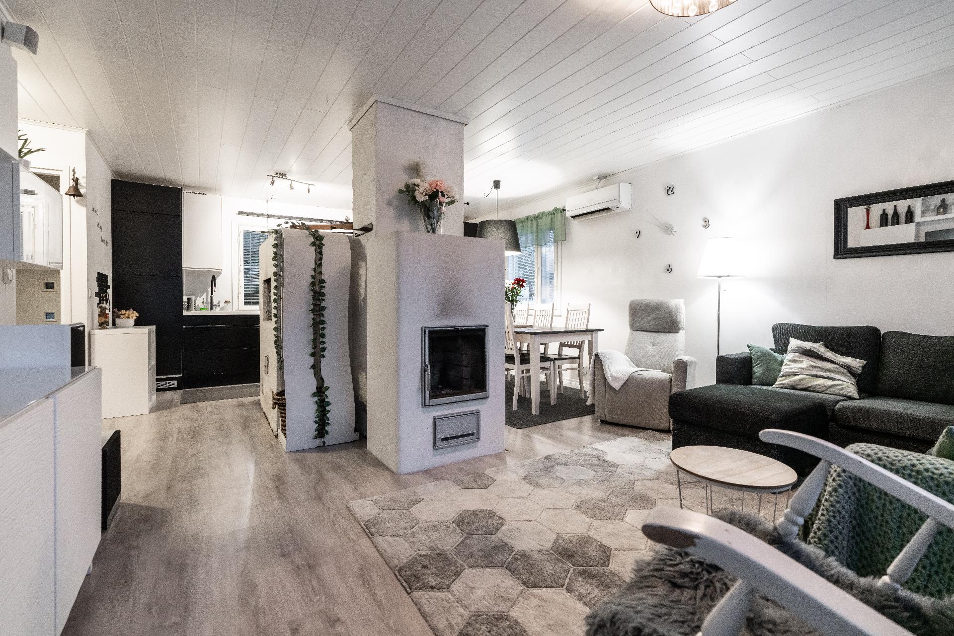 Tatuntie 4, Kuivasjärvi, Oulu