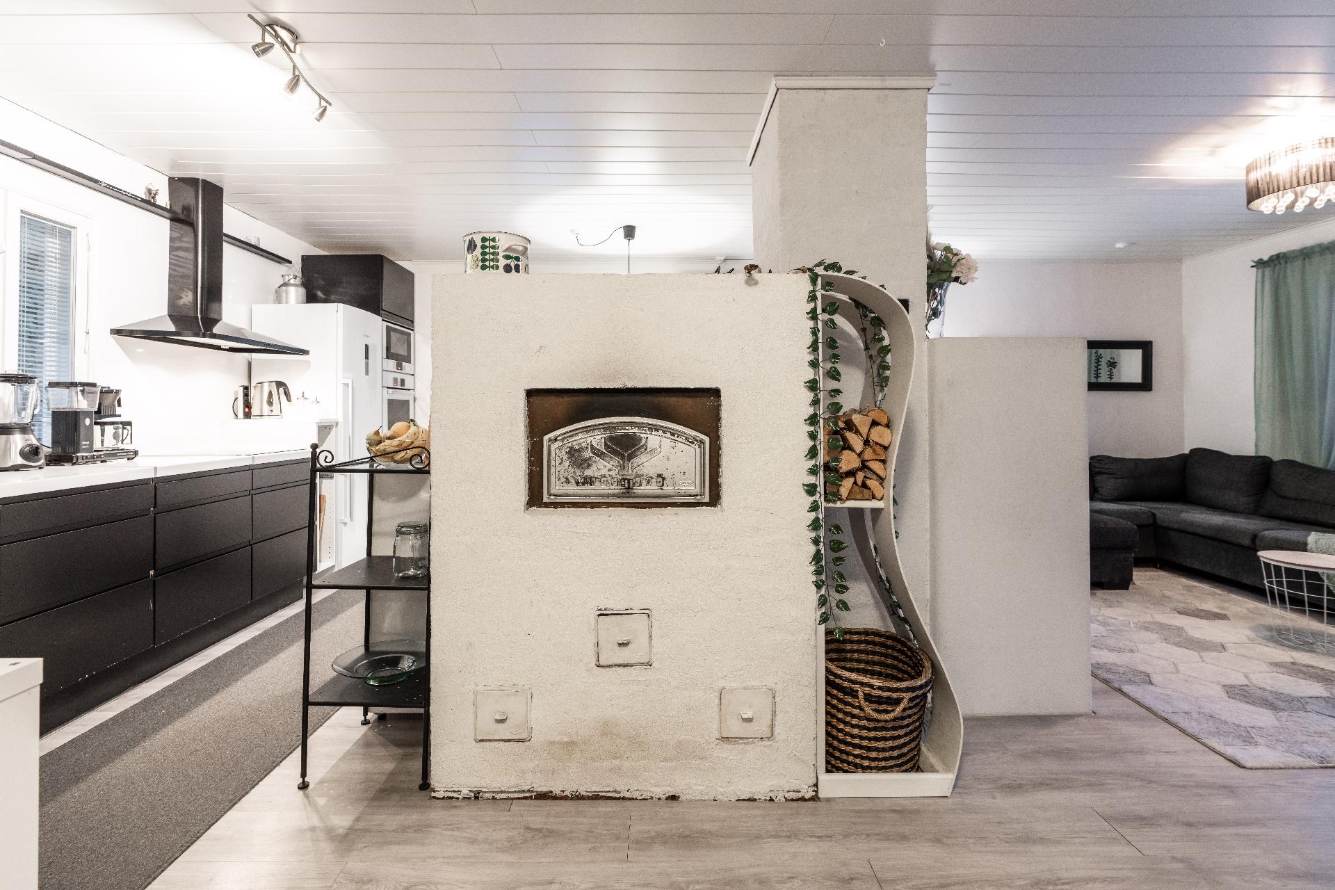 Tatuntie 4, Kuivasjärvi, Oulu