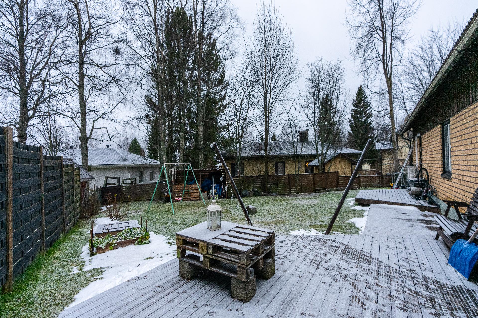 Tatuntie 4, Kuivasjärvi, Oulu