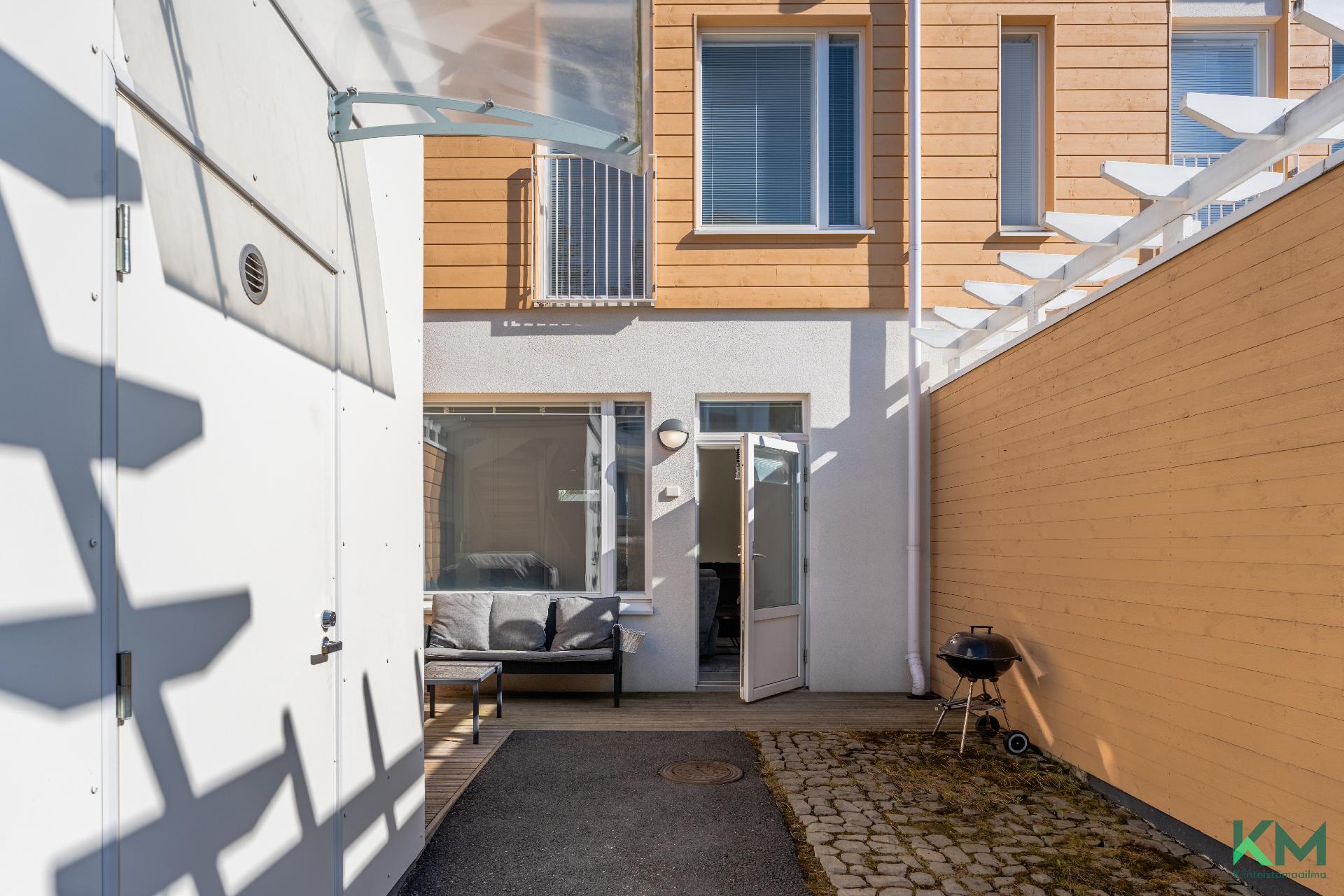 Kivikontie 1, Kivikko, Helsinki