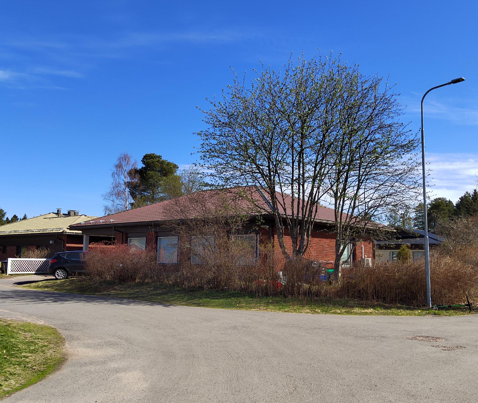 Kultapiiskutie 2, Rajakylä, Oulu