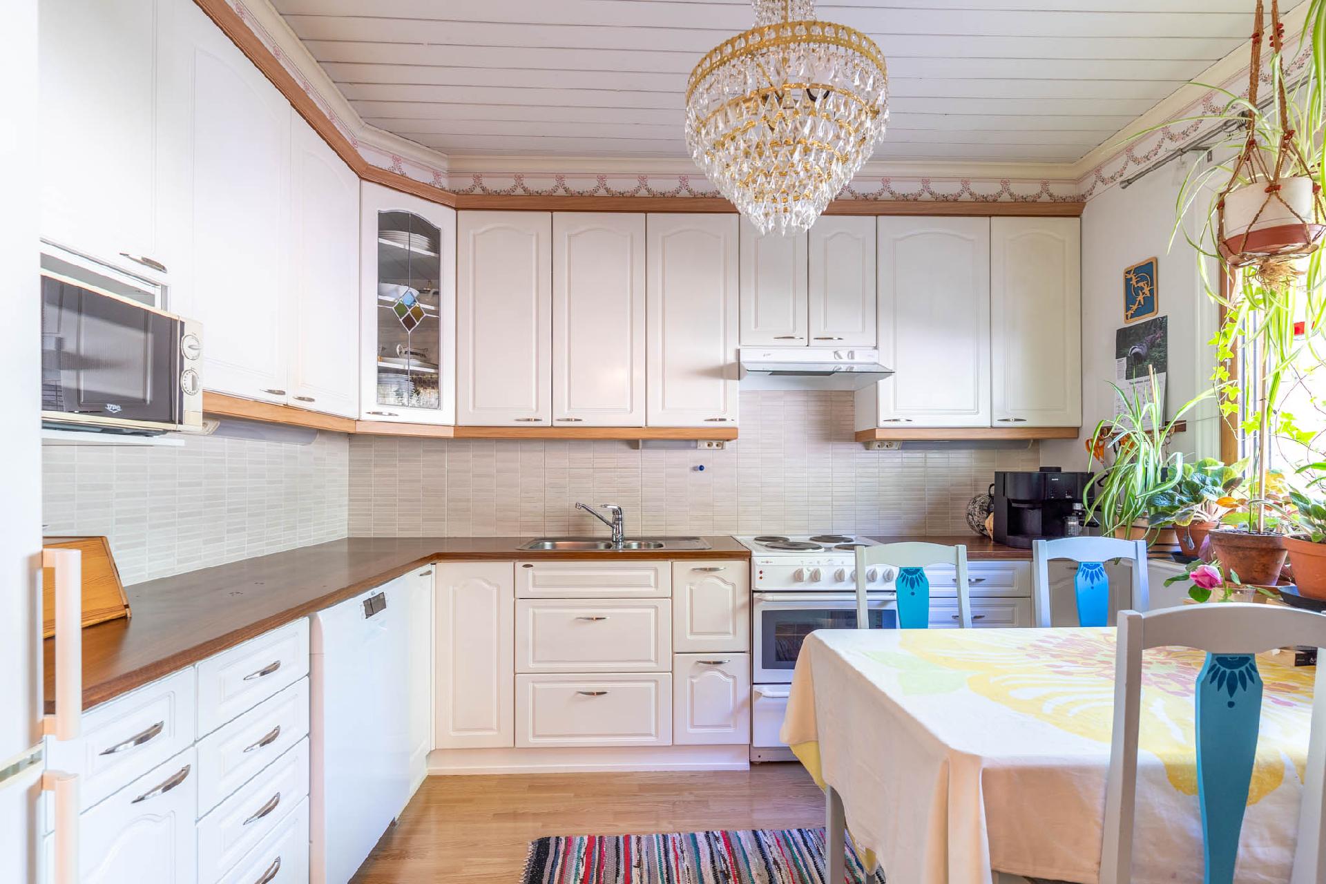 Ali-kouvoinkuja 4, Pappilanpelto, Vihti