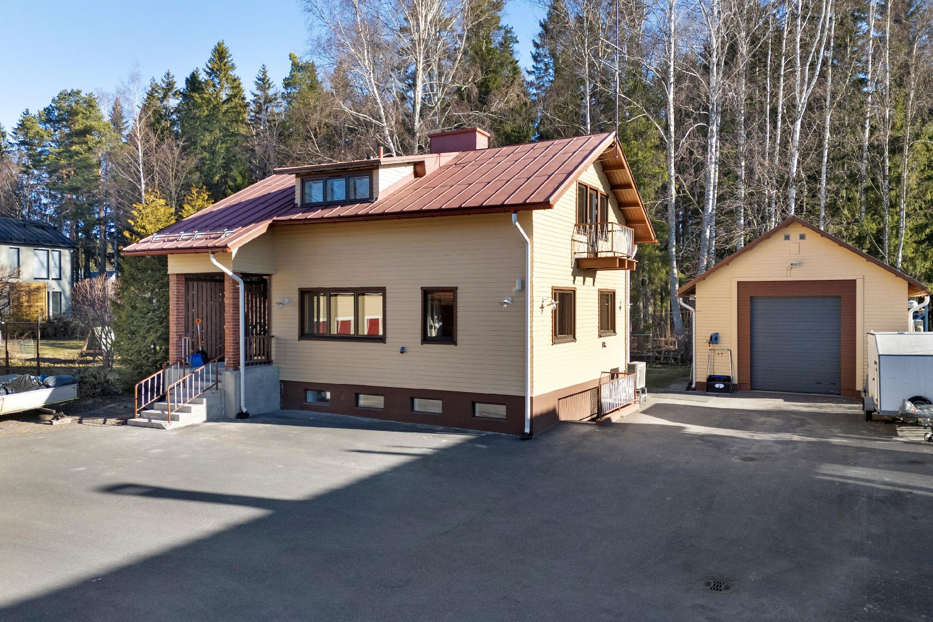 Yläkaskentie 3, Tapanila, Helsinki