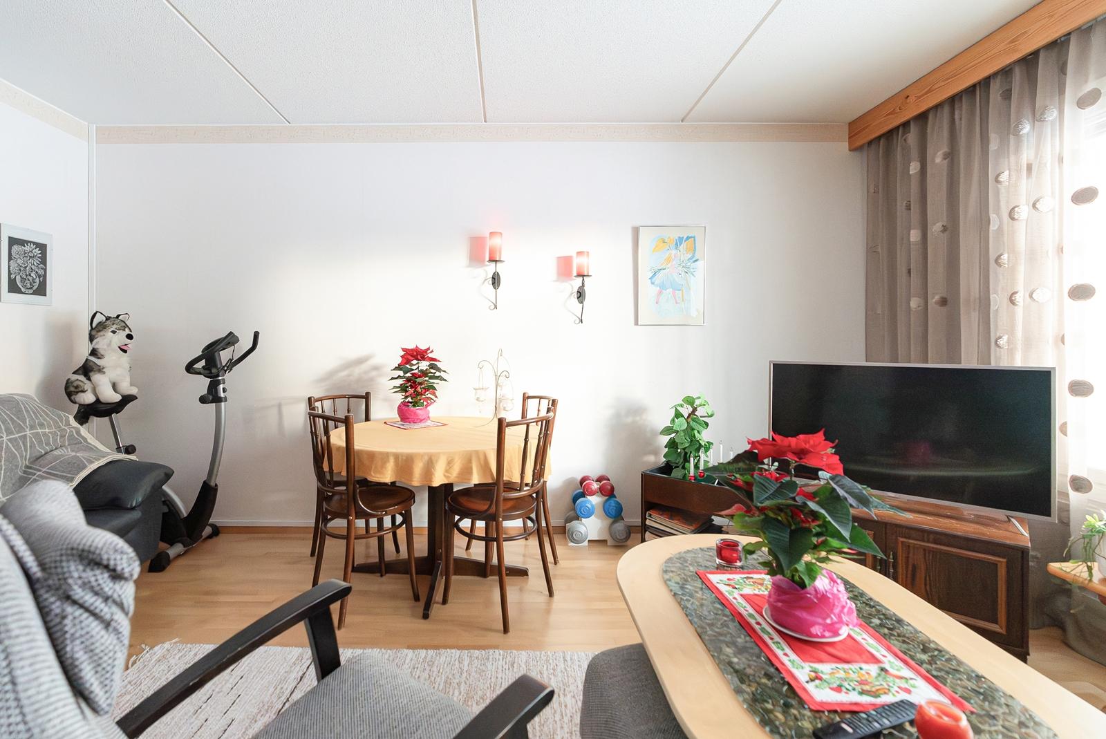 Nahkurintie 9, Hyrylä, Tuusula