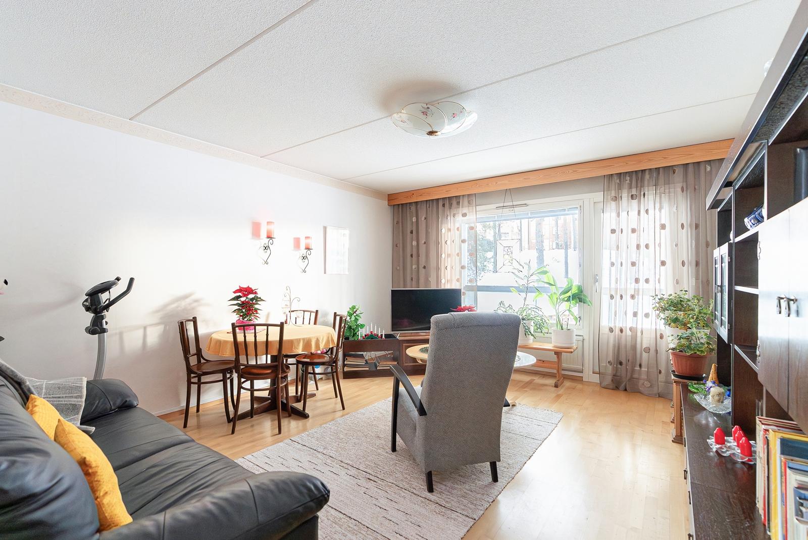 Nahkurintie 9, Hyrylä, Tuusula