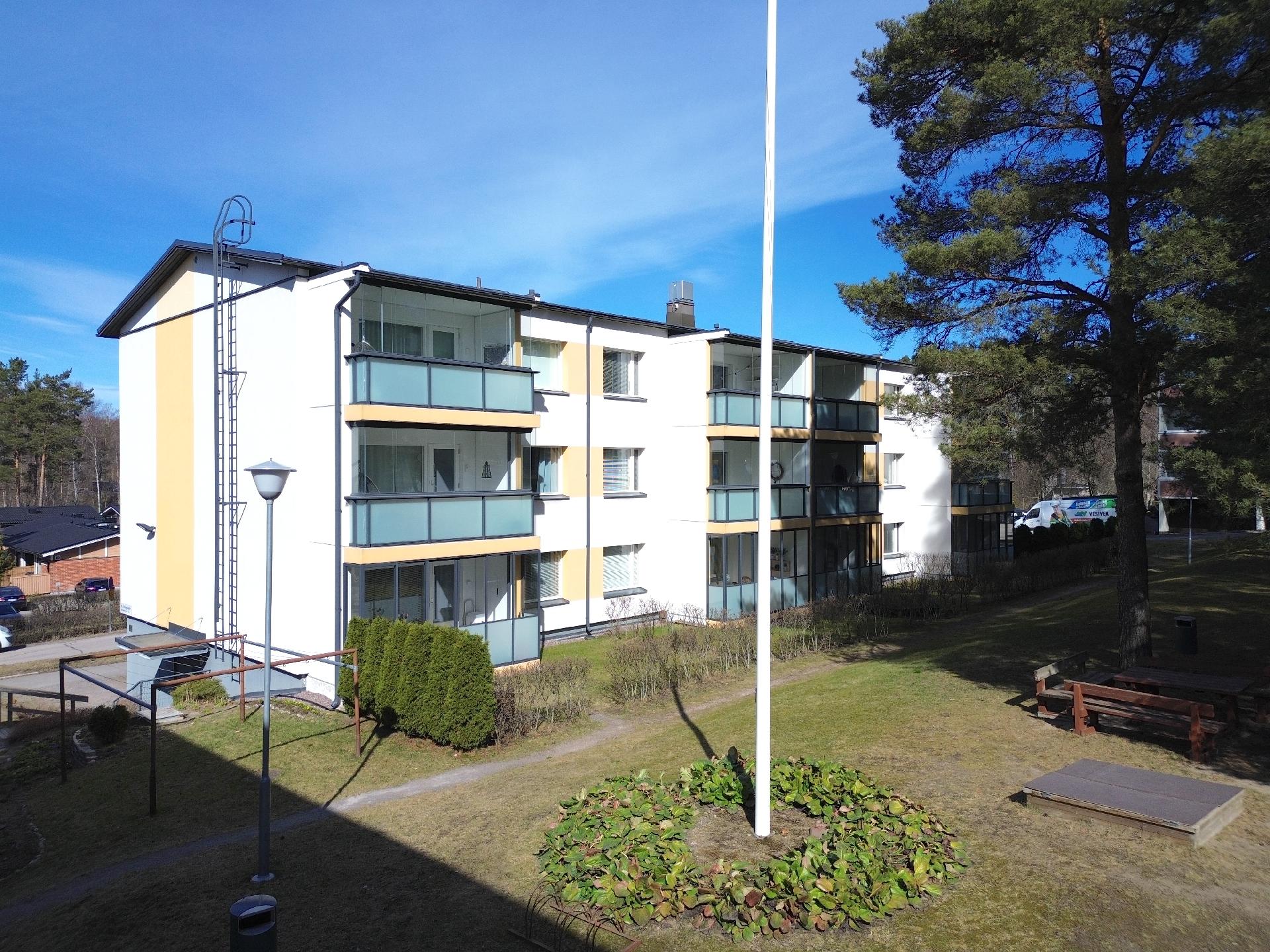 Nahkurintie 9, Hyrylä, Tuusula