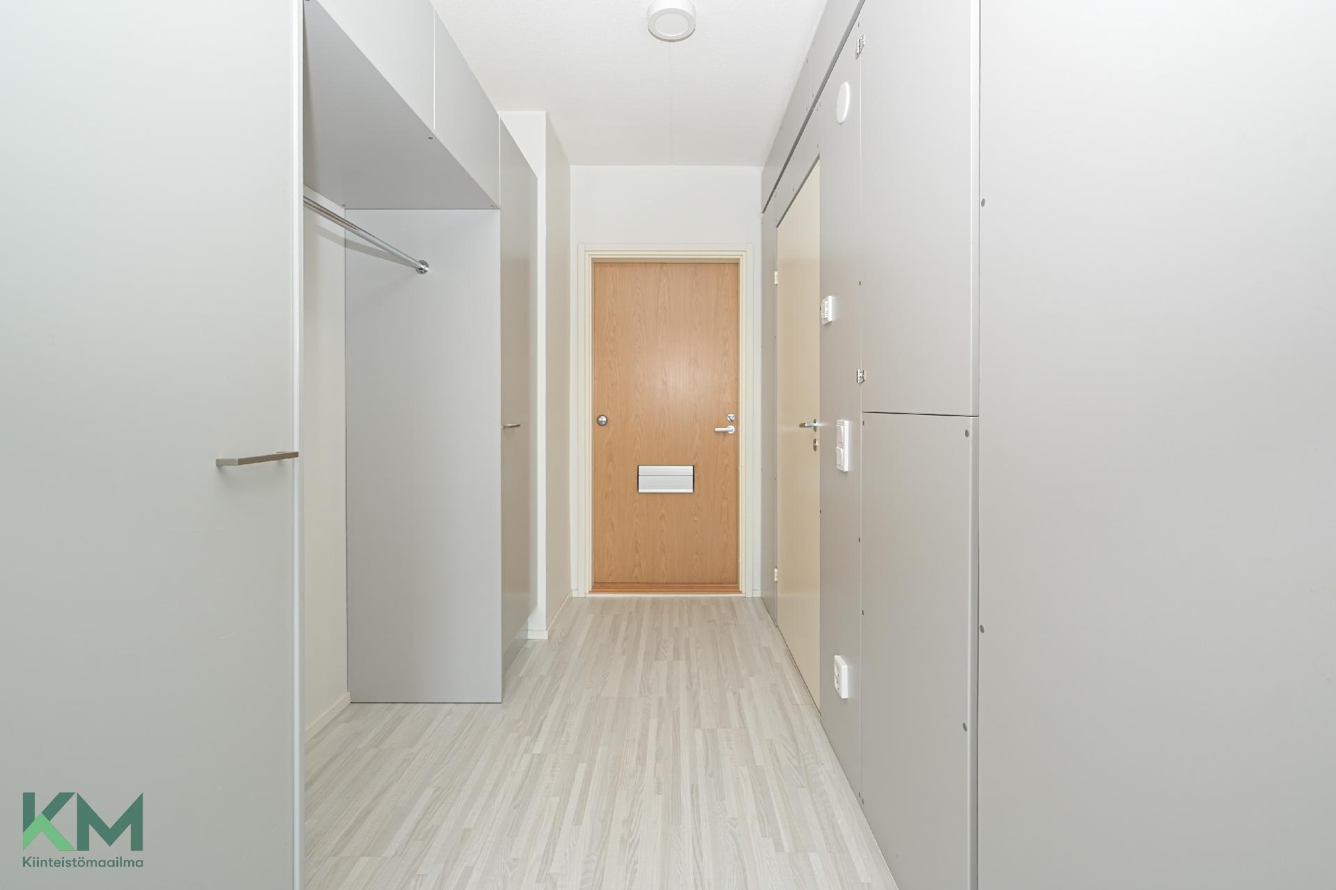 Rautatienkatu 5, Keskusta, Lahti