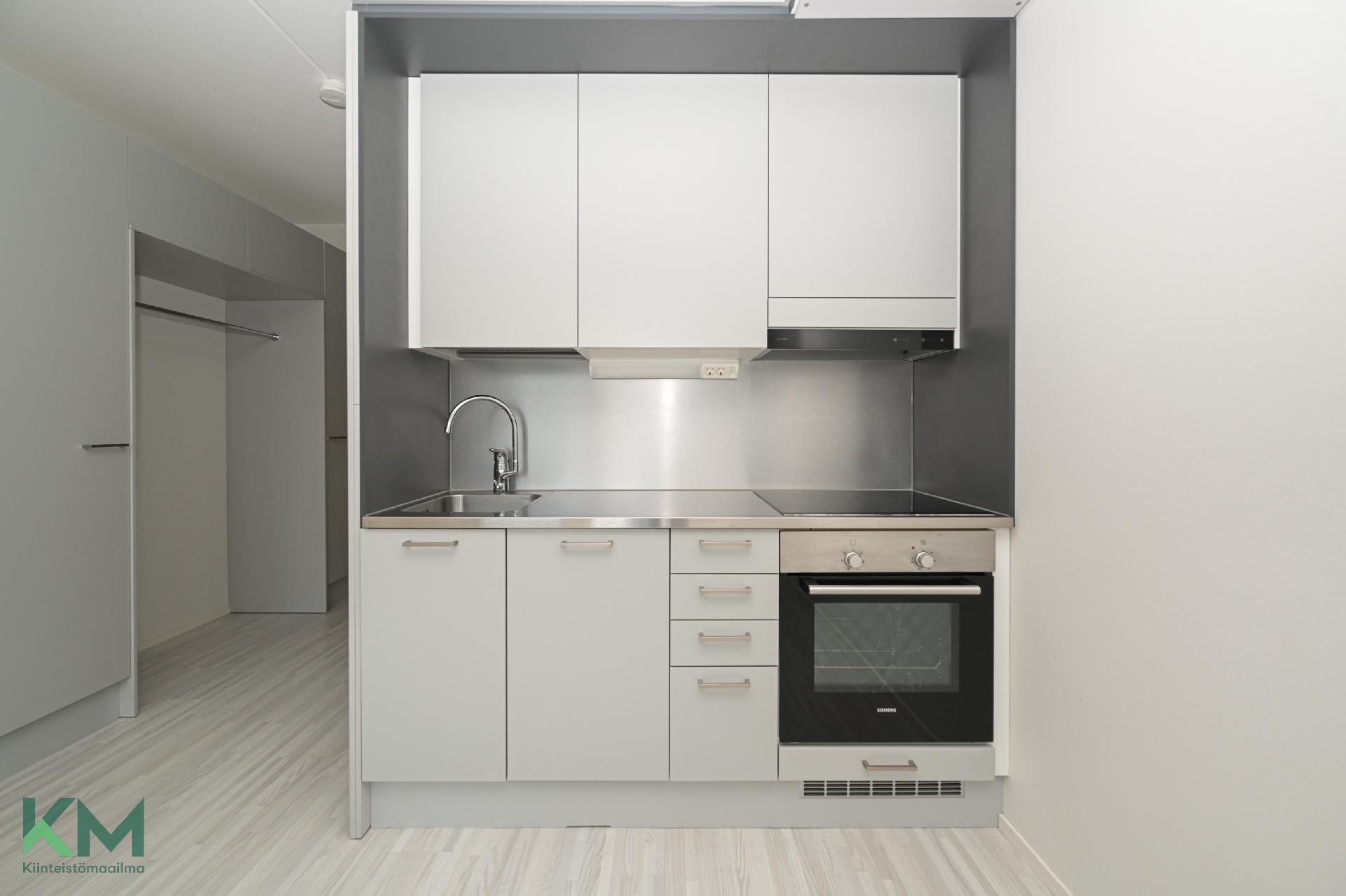 Rautatienkatu 5, Keskusta, Lahti