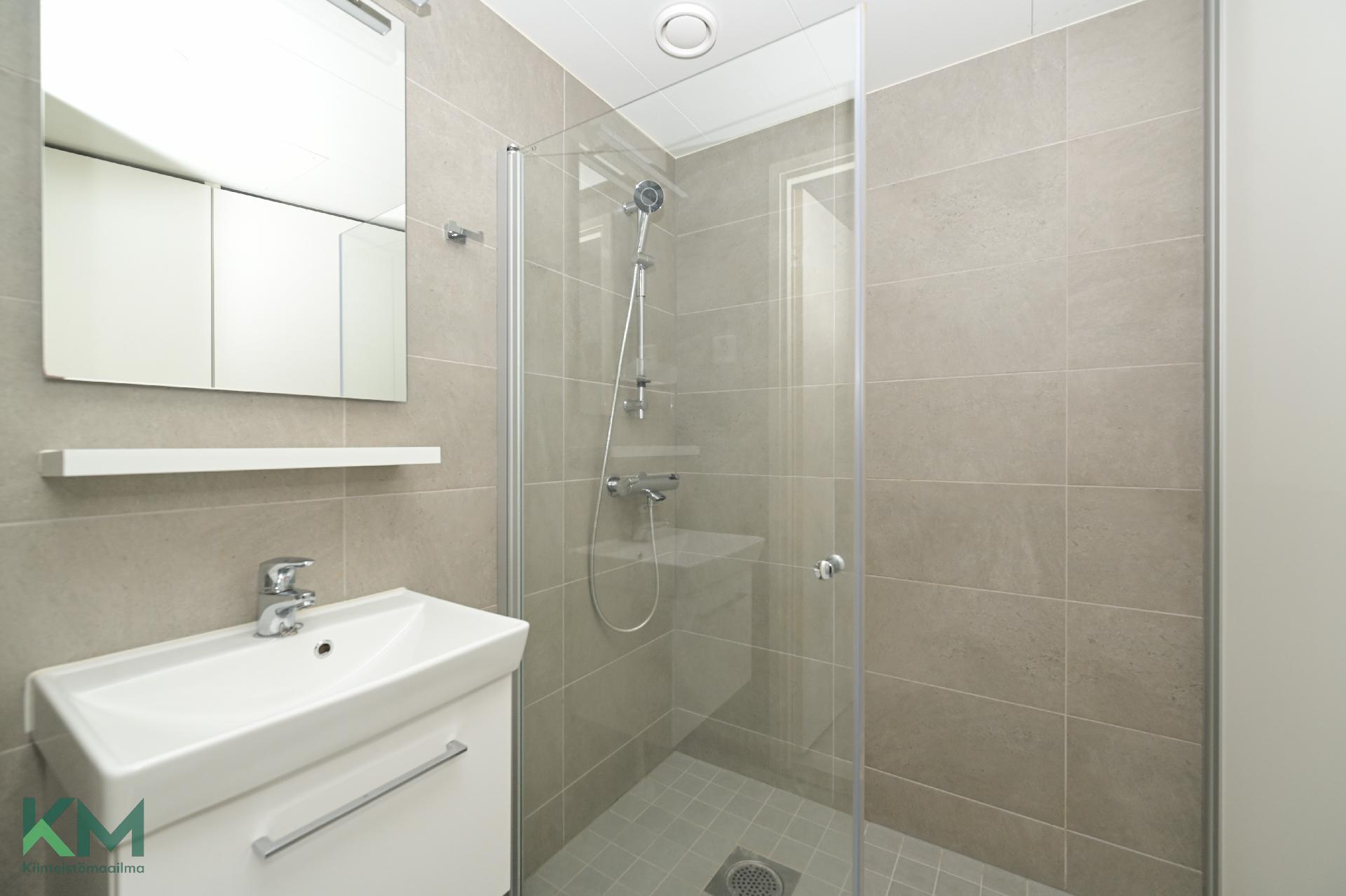 Rautatienkatu 5, Keskusta, Lahti