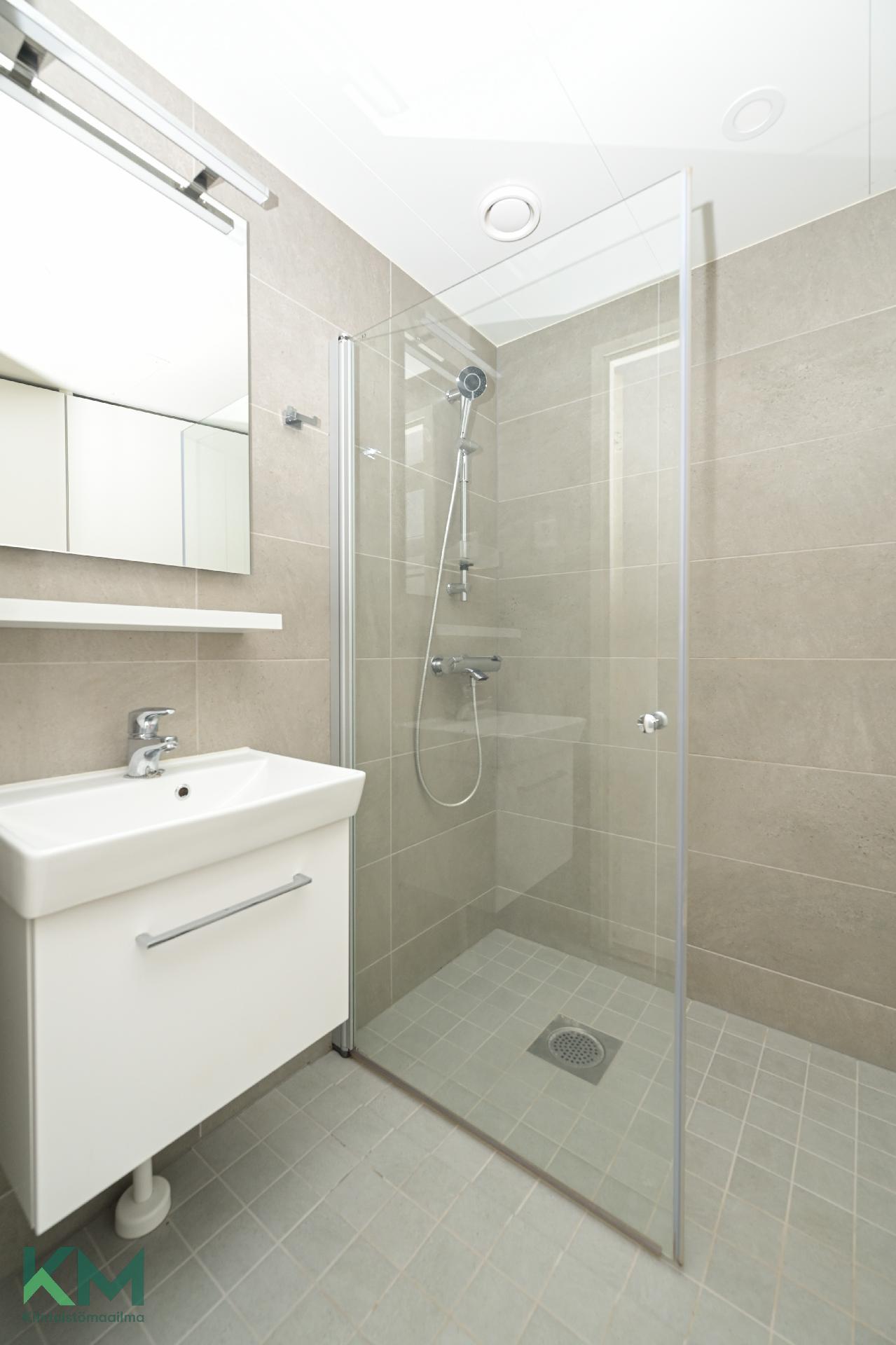 Rautatienkatu 5, Keskusta, Lahti