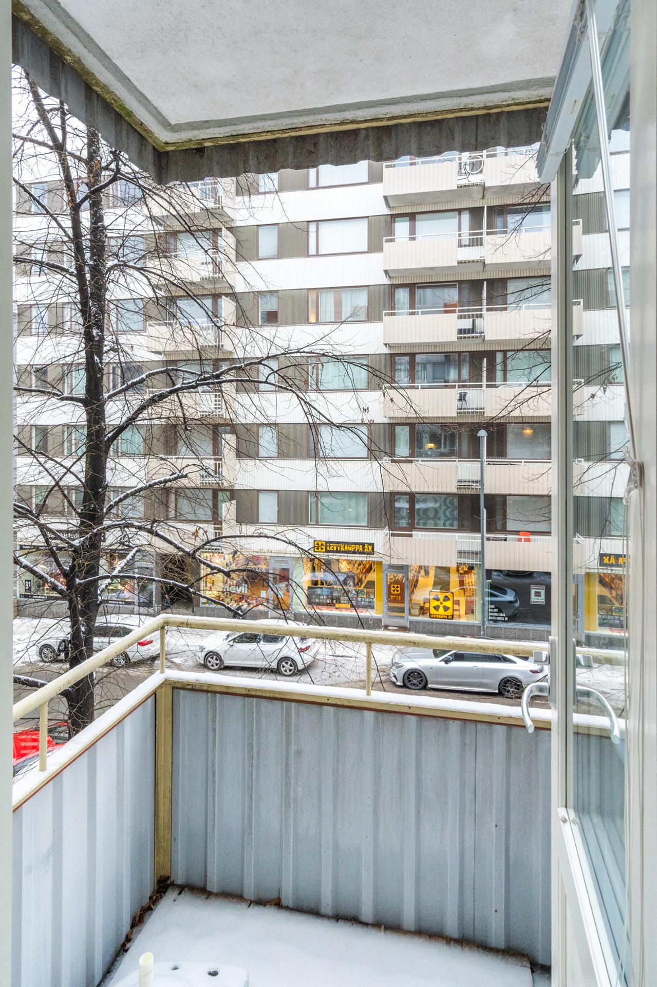 Käynti parvekkeelle