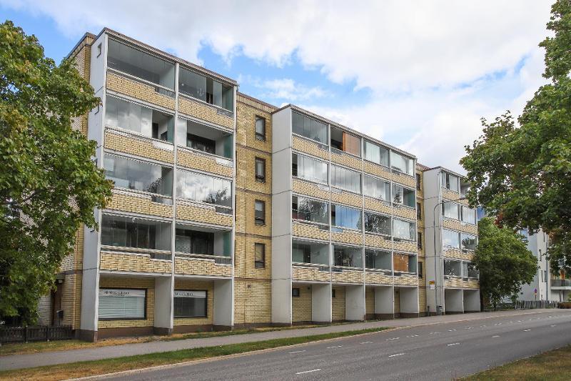 Vallikatu 17, Vallikallio, Espoo