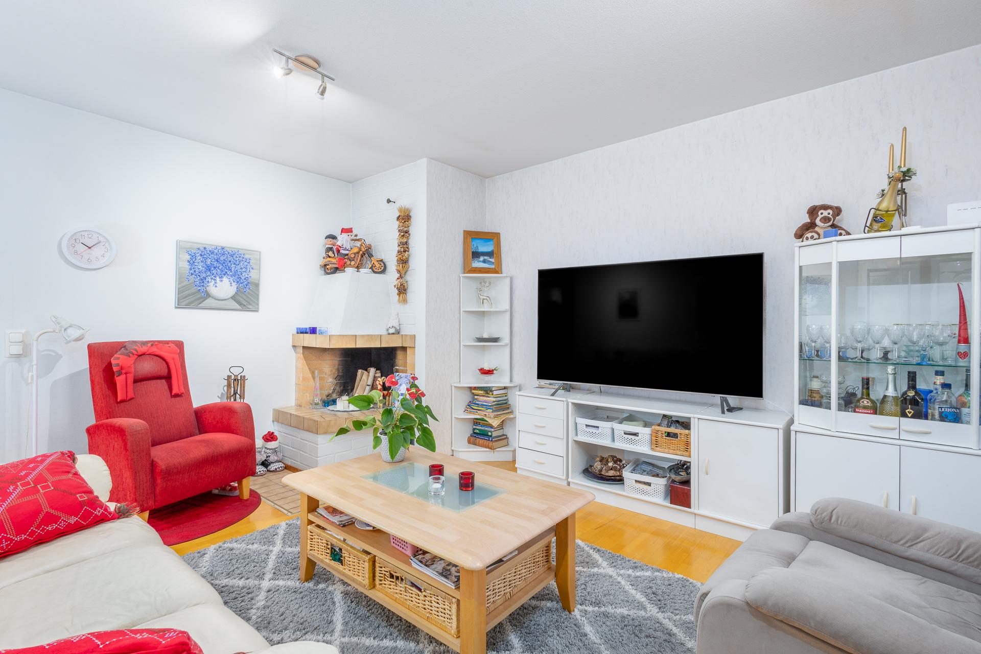 olohuoneessa avotakka