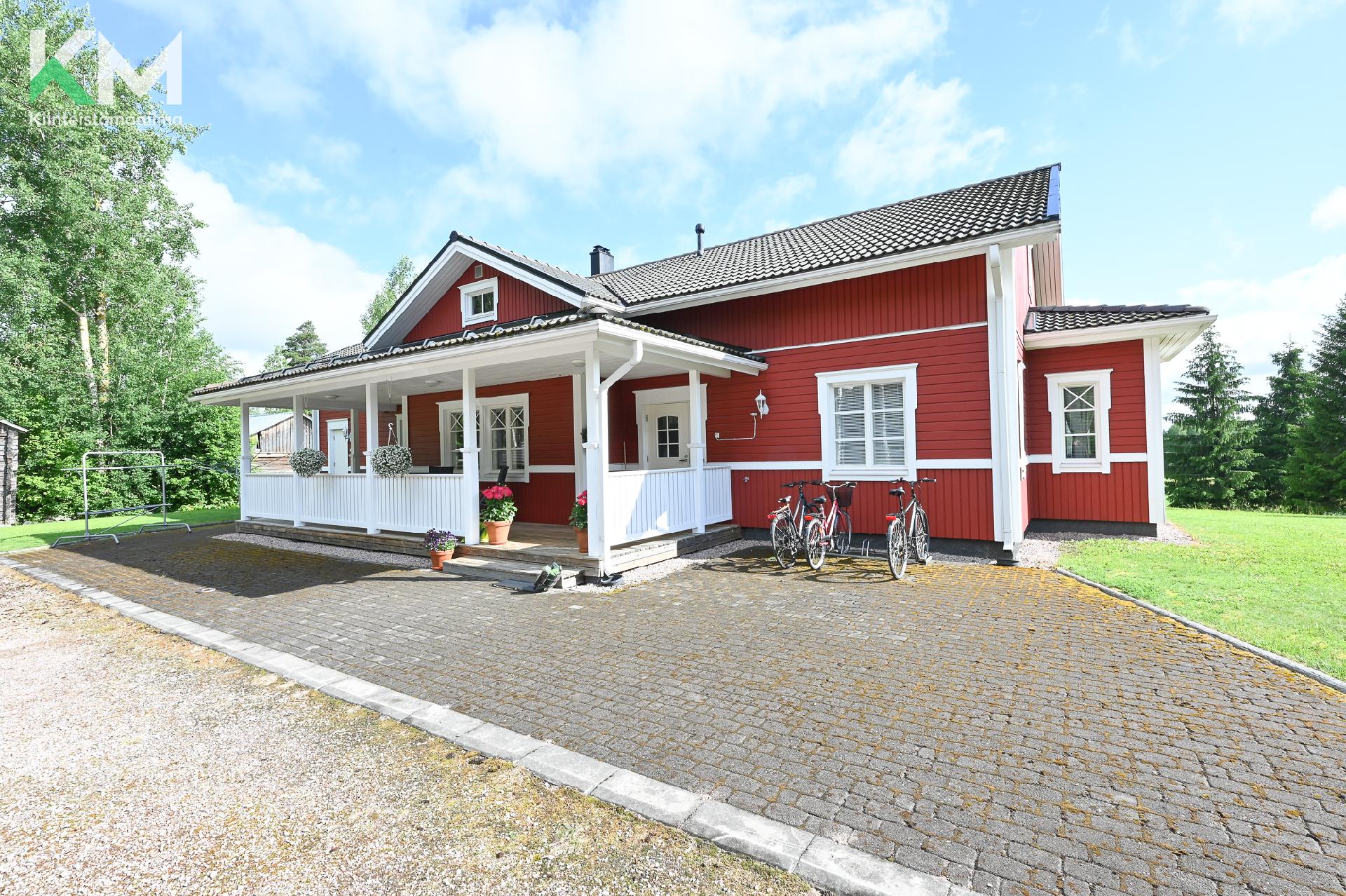 Kahilantie 18, Luopa, Kurikka