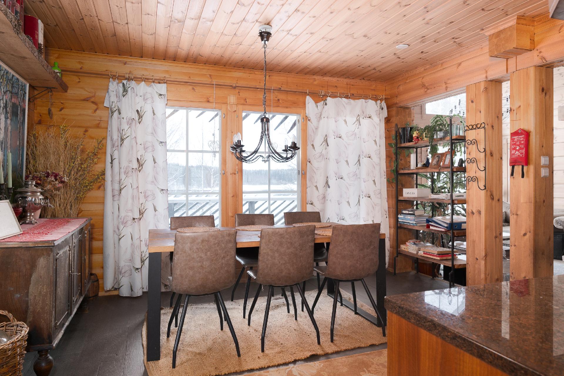 Aatulantie 214, Suolahti, Äänekoski