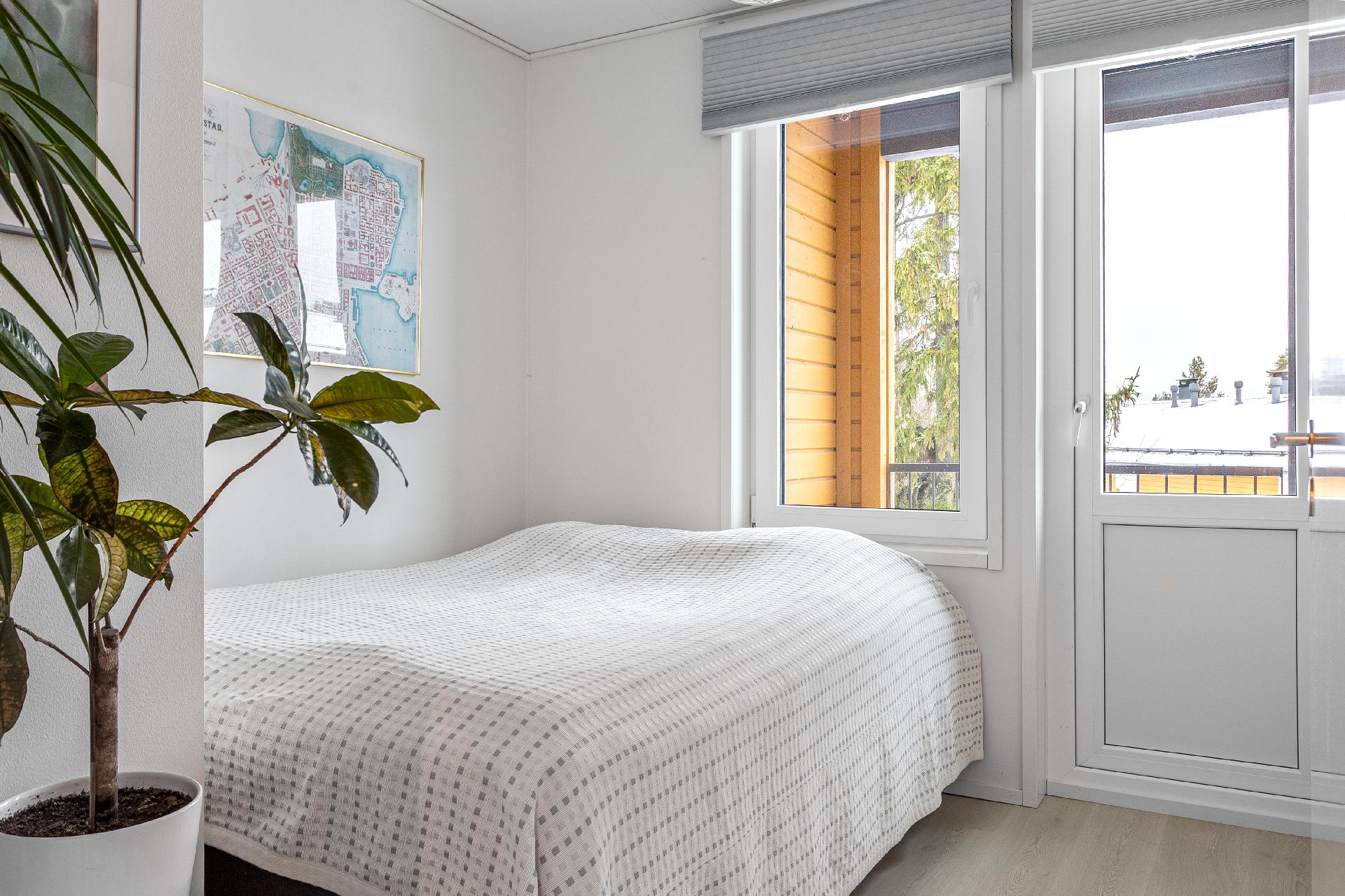 Valssimyllynkatu 11, Myllypuro, Helsinki