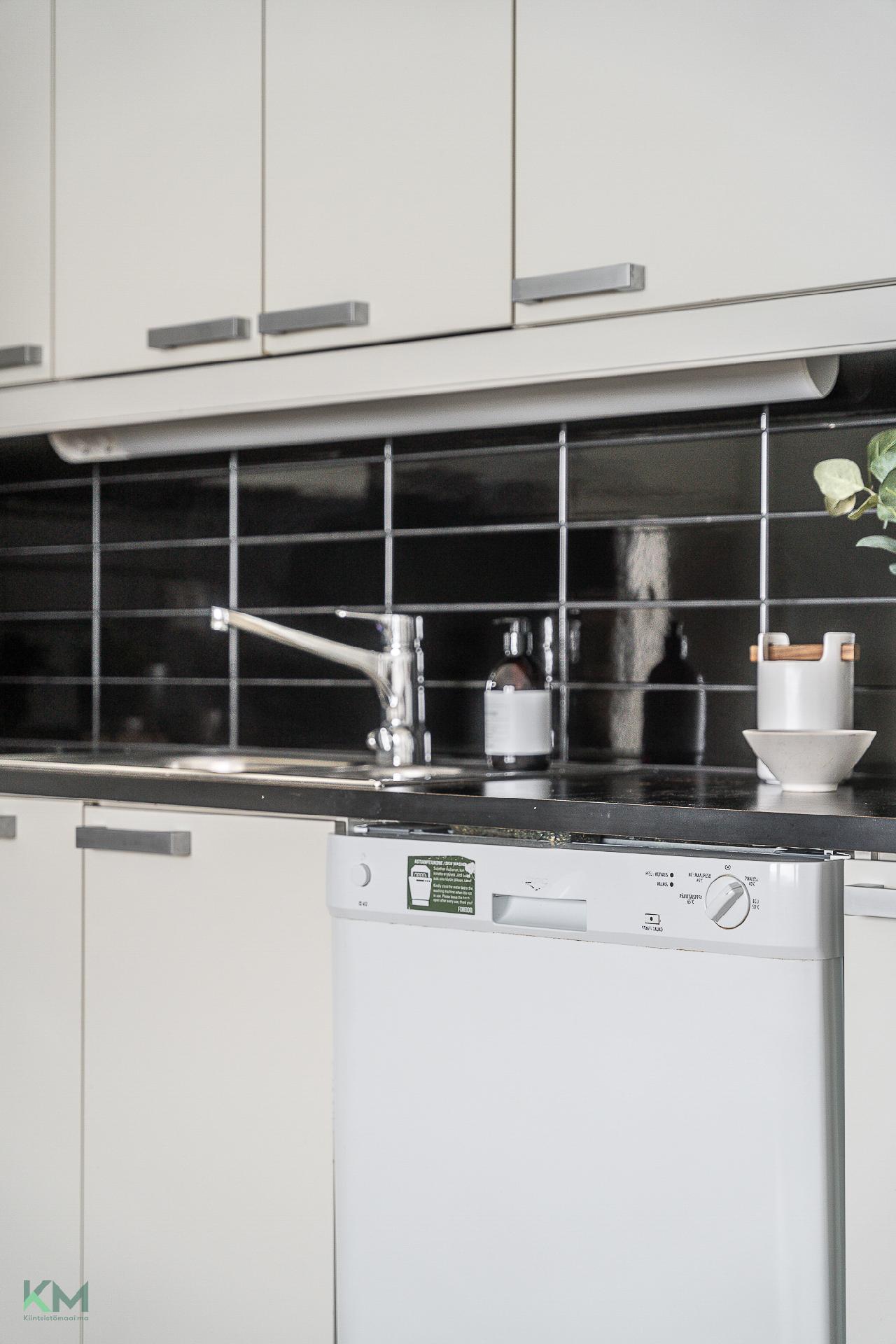 Harjapäänkatu 22-24, Etu-Lyötty, Oulu