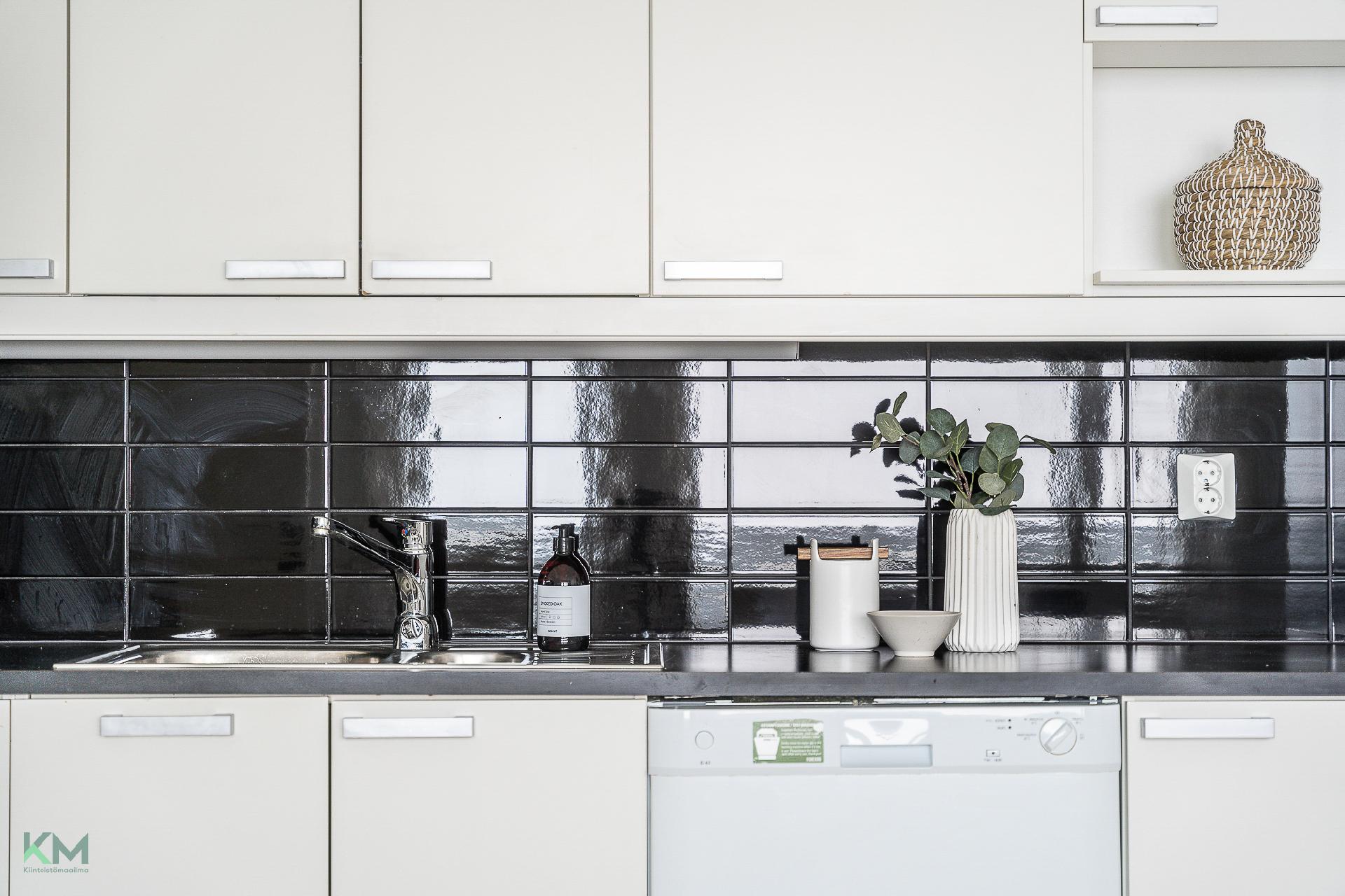 Harjapäänkatu 22-24, Etu-Lyötty, Oulu