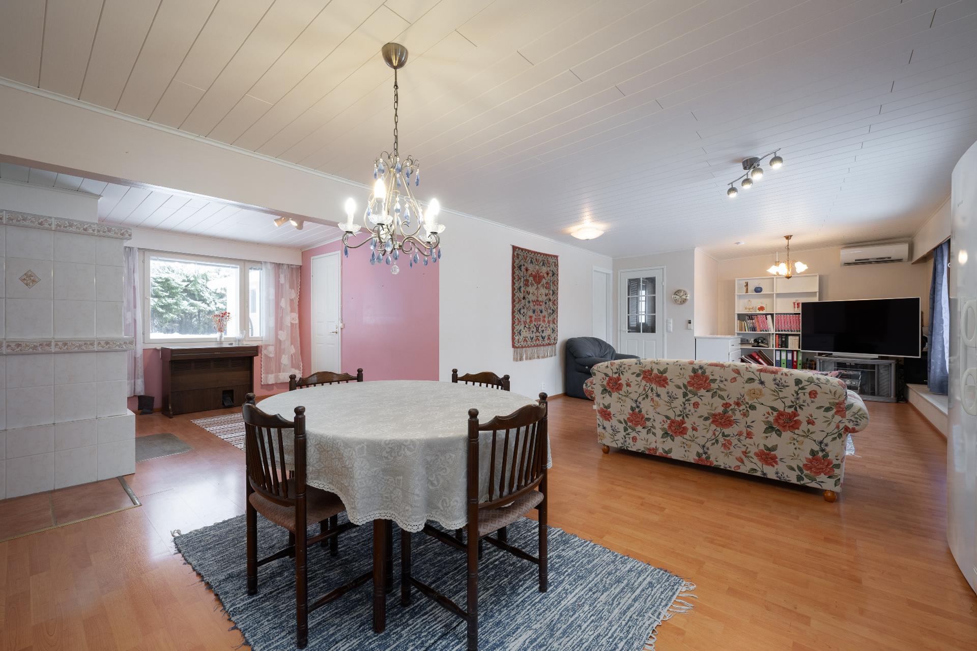 Kölinmäentie 25, Röykkä, Nurmijärvi