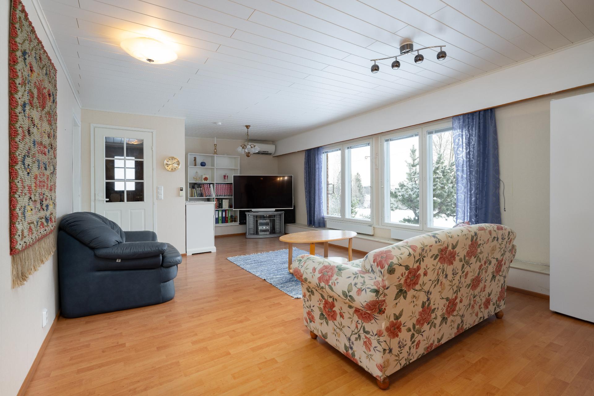 Kölinmäentie 25, Röykkä, Nurmijärvi