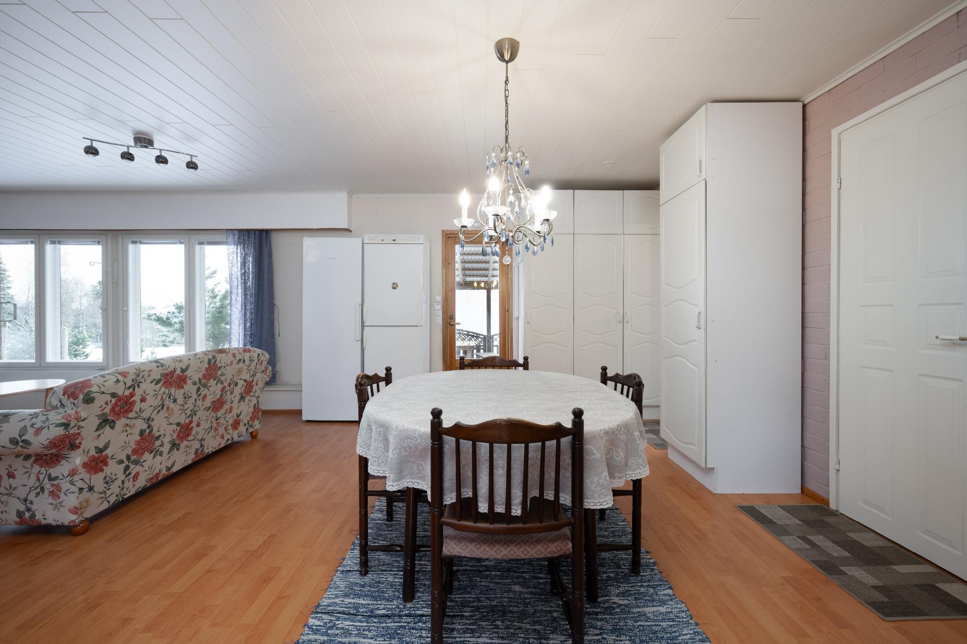 Kölinmäentie 25, Röykkä, Nurmijärvi