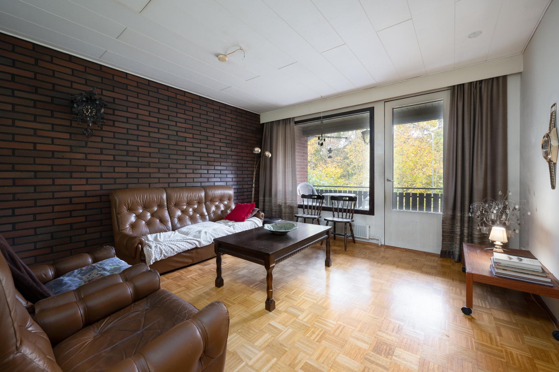 Tarhurintie 6, Klaukkala, Nurmijärvi