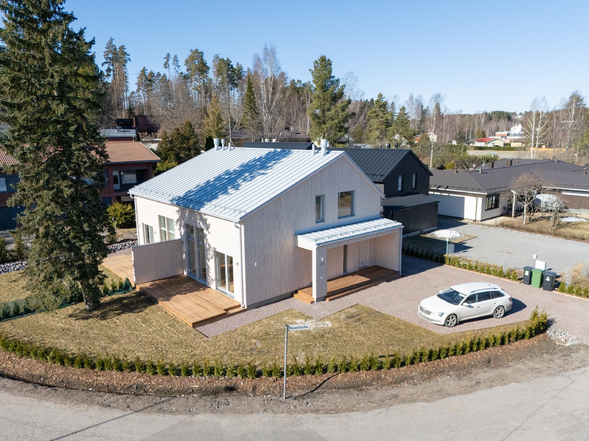 Maaniituntie 10, Kirkonkylä, Nurmijärvi
