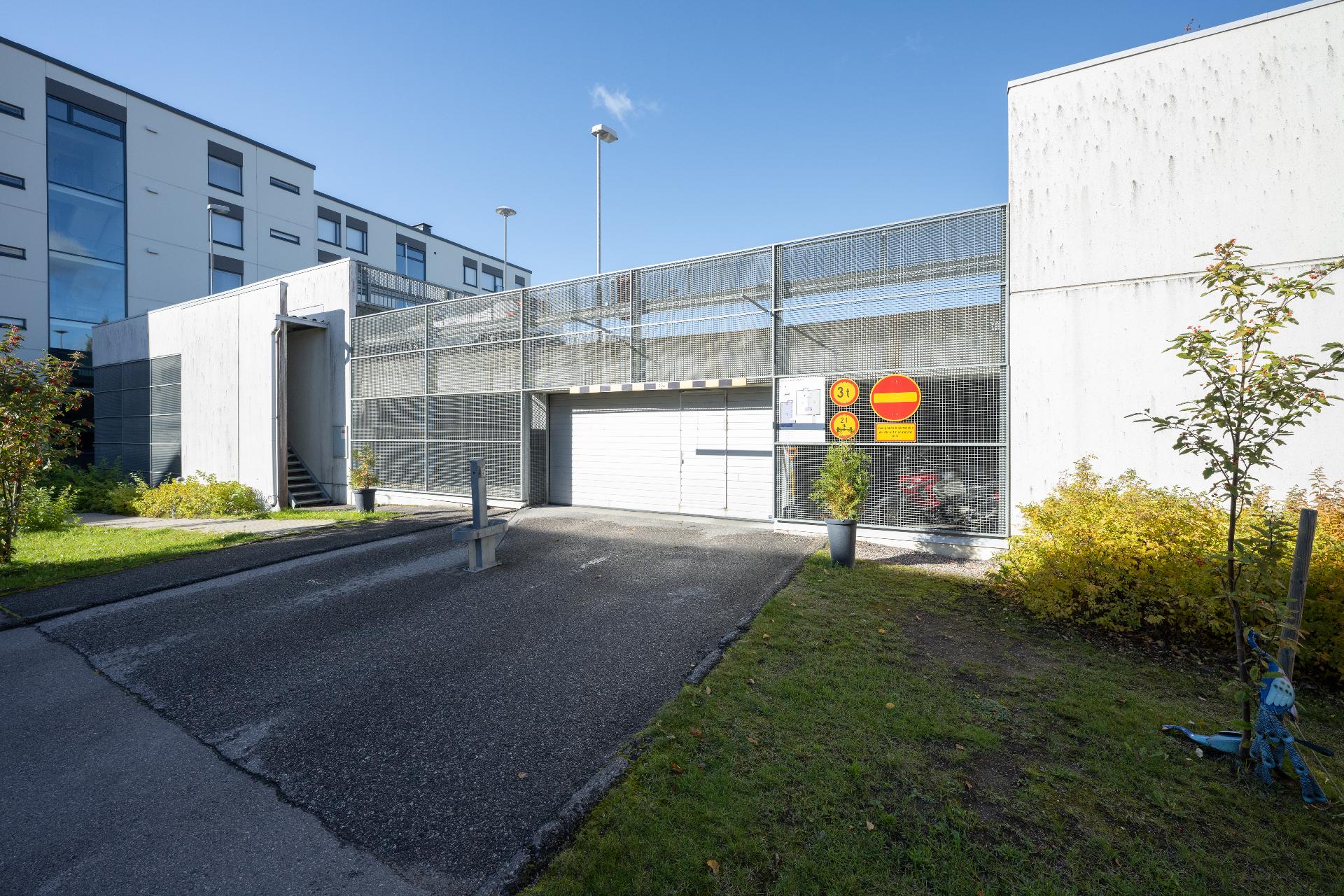 Ratsutilanaukio AH, Klaukkala, Nurmijärvi