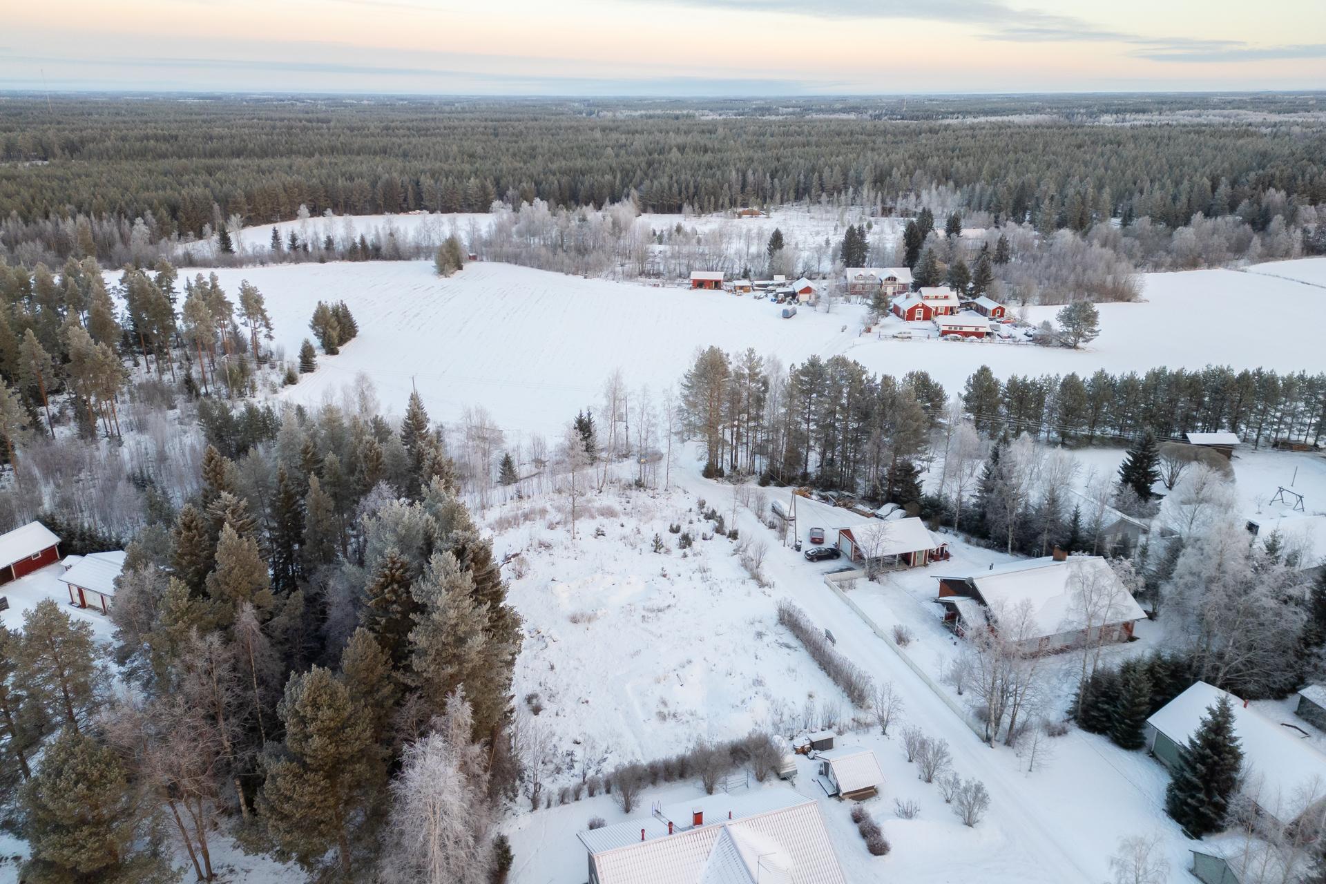 Kurtinlenkki 11, Kello, Oulu