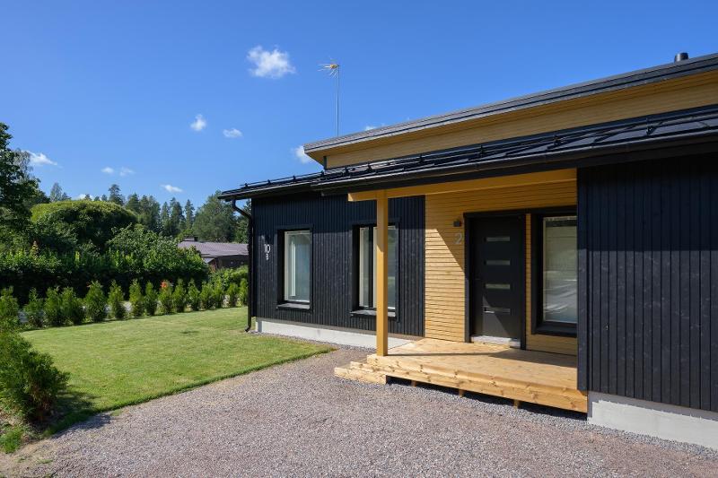 Kuva viereisestä samanlaisesta tuotannosta